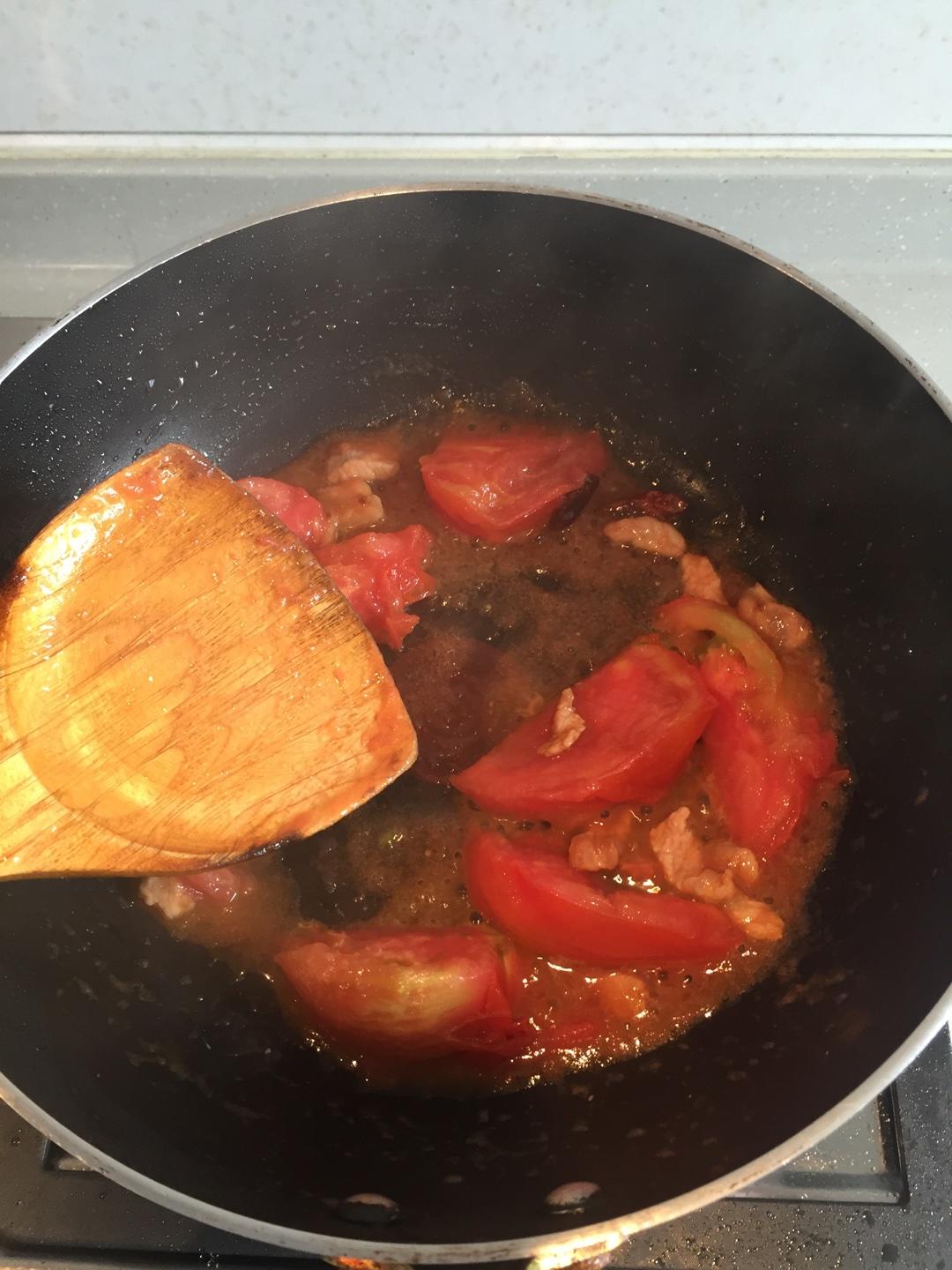 筍乾菜番茄湯麪的做法 步骤3