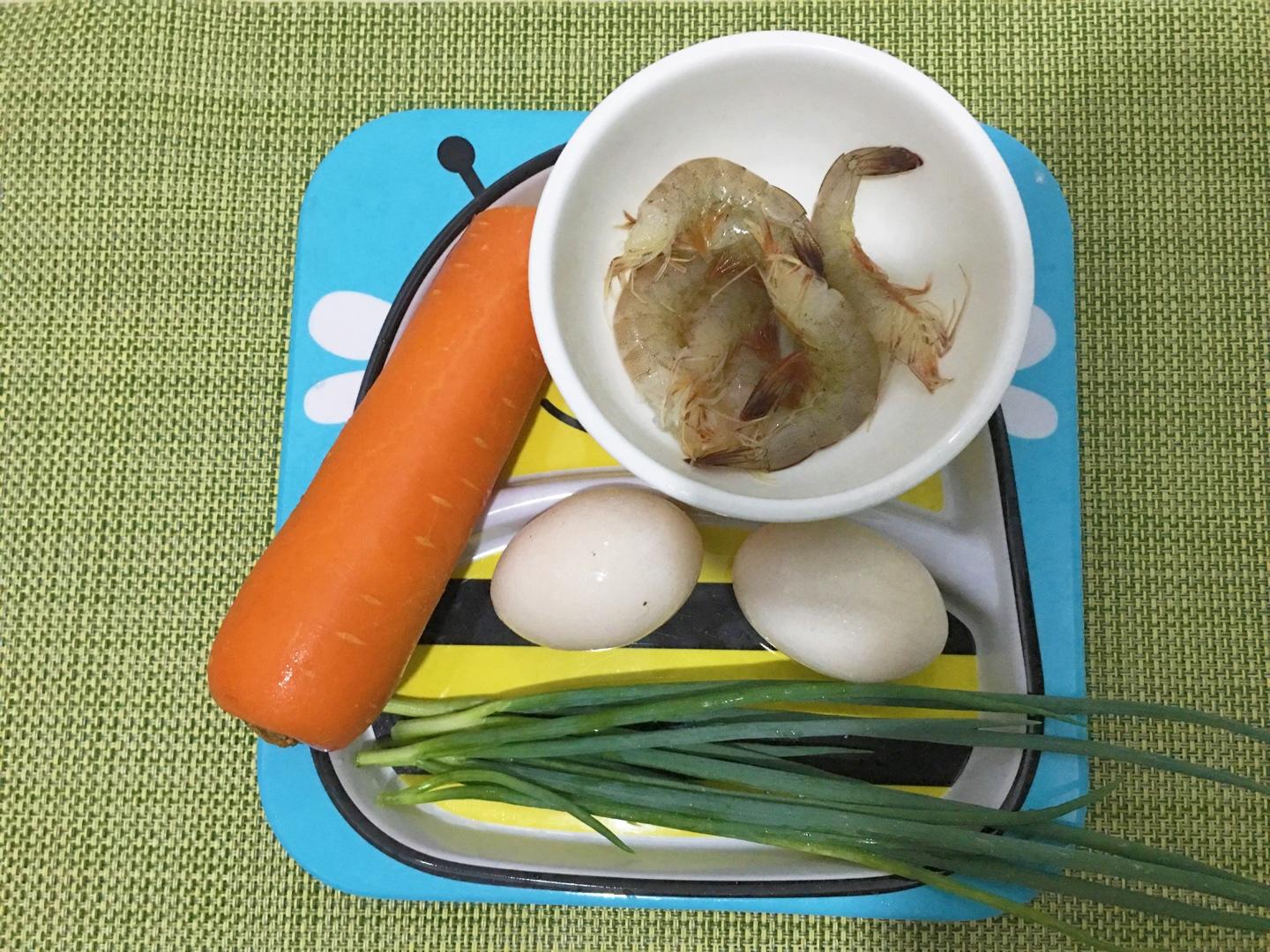 寶寶輔食——黃金鮮蝦餅的做法 步骤1