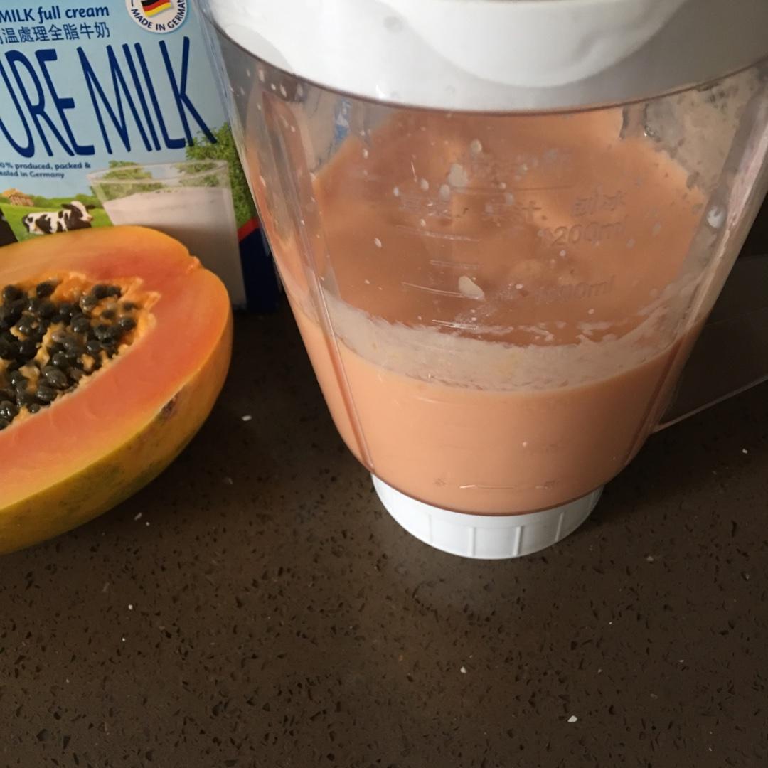 木瓜酸奶奶昔的做法 步骤2