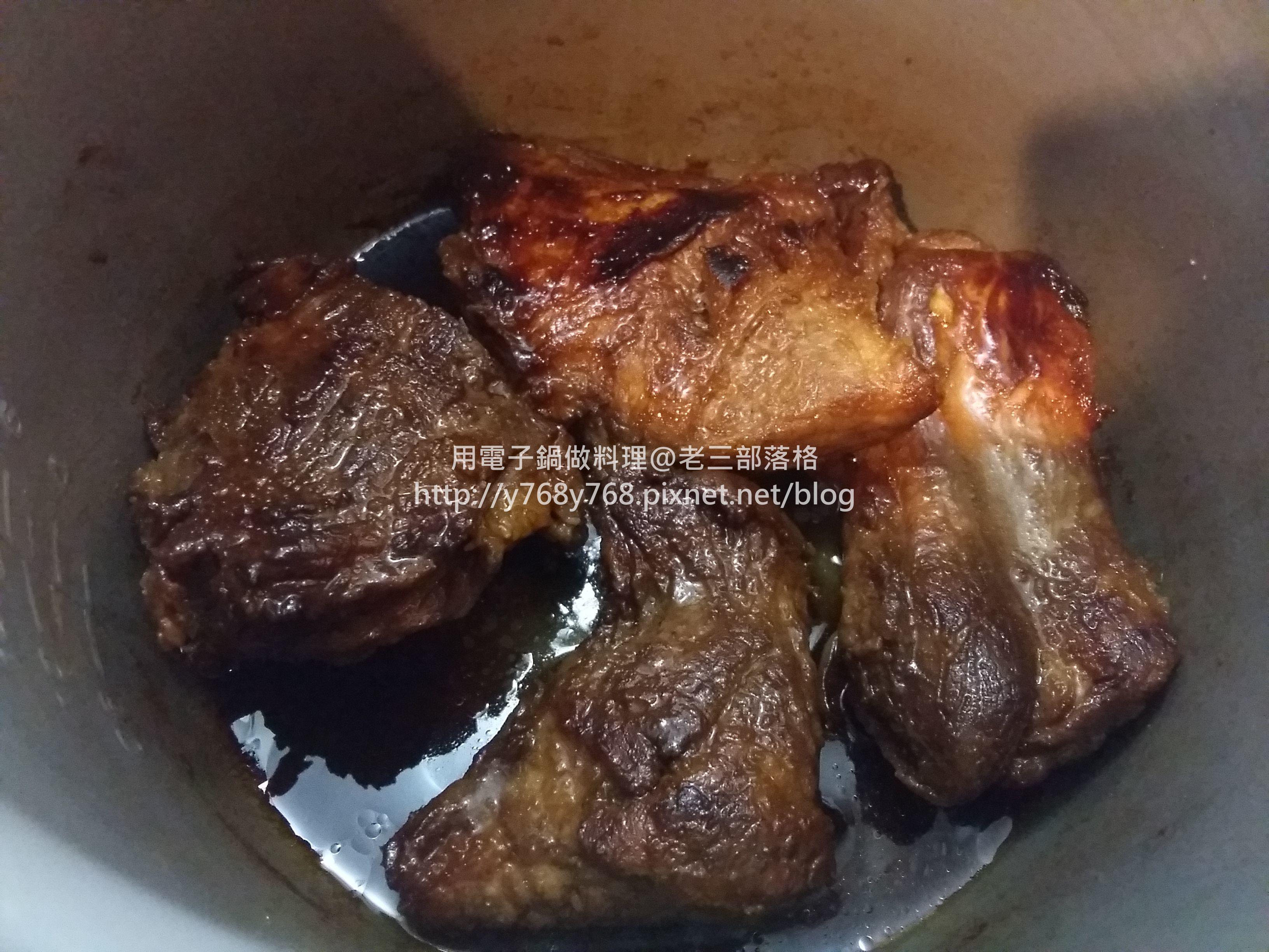 家傳祕醬做蜜汁叉燒肉作法-電飯煲電子鍋版的做法 步骤8