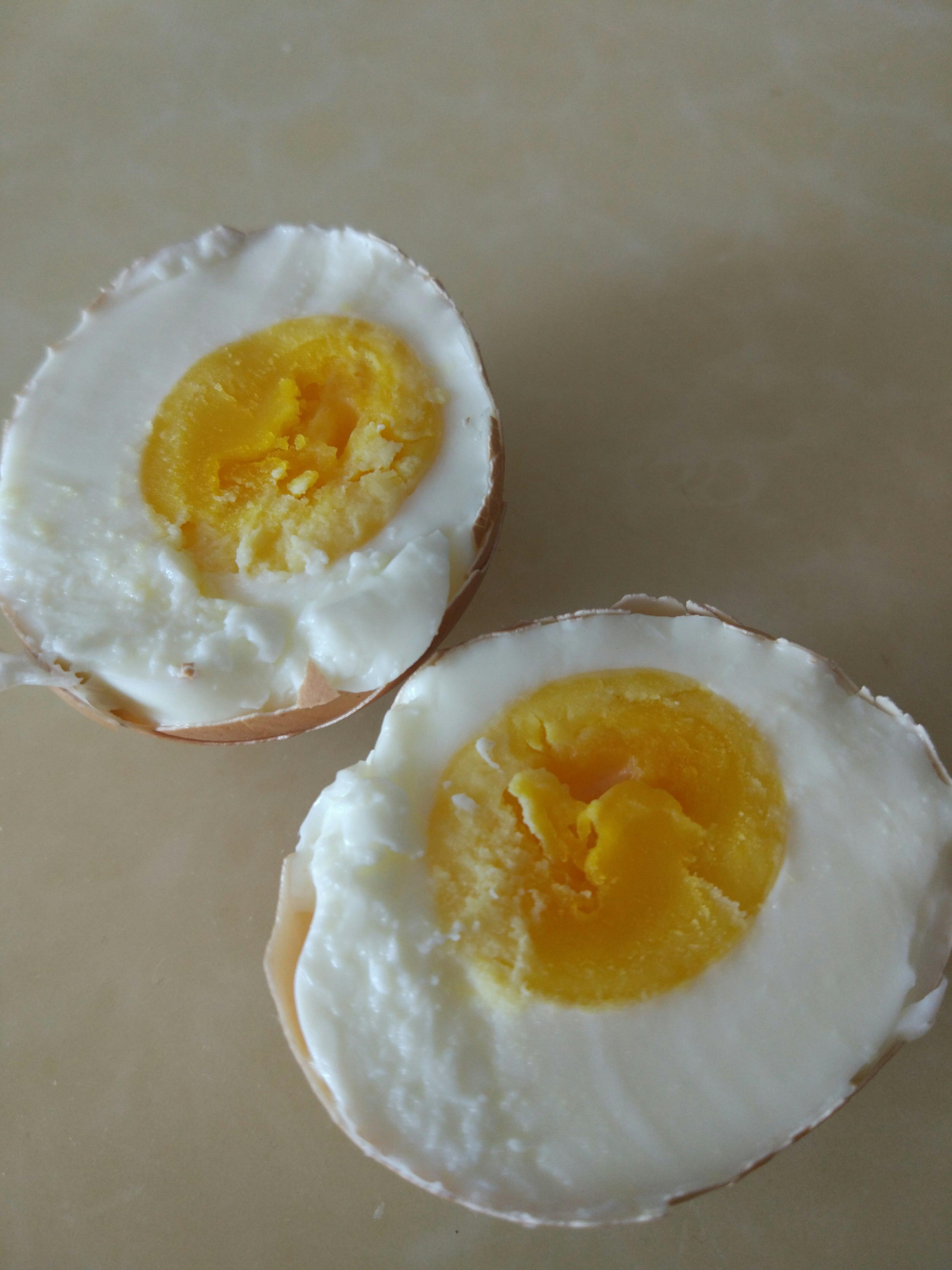 鹹鴨蛋&雞蛋(五香鹽水法&滾鹽法)的做法 步骤1