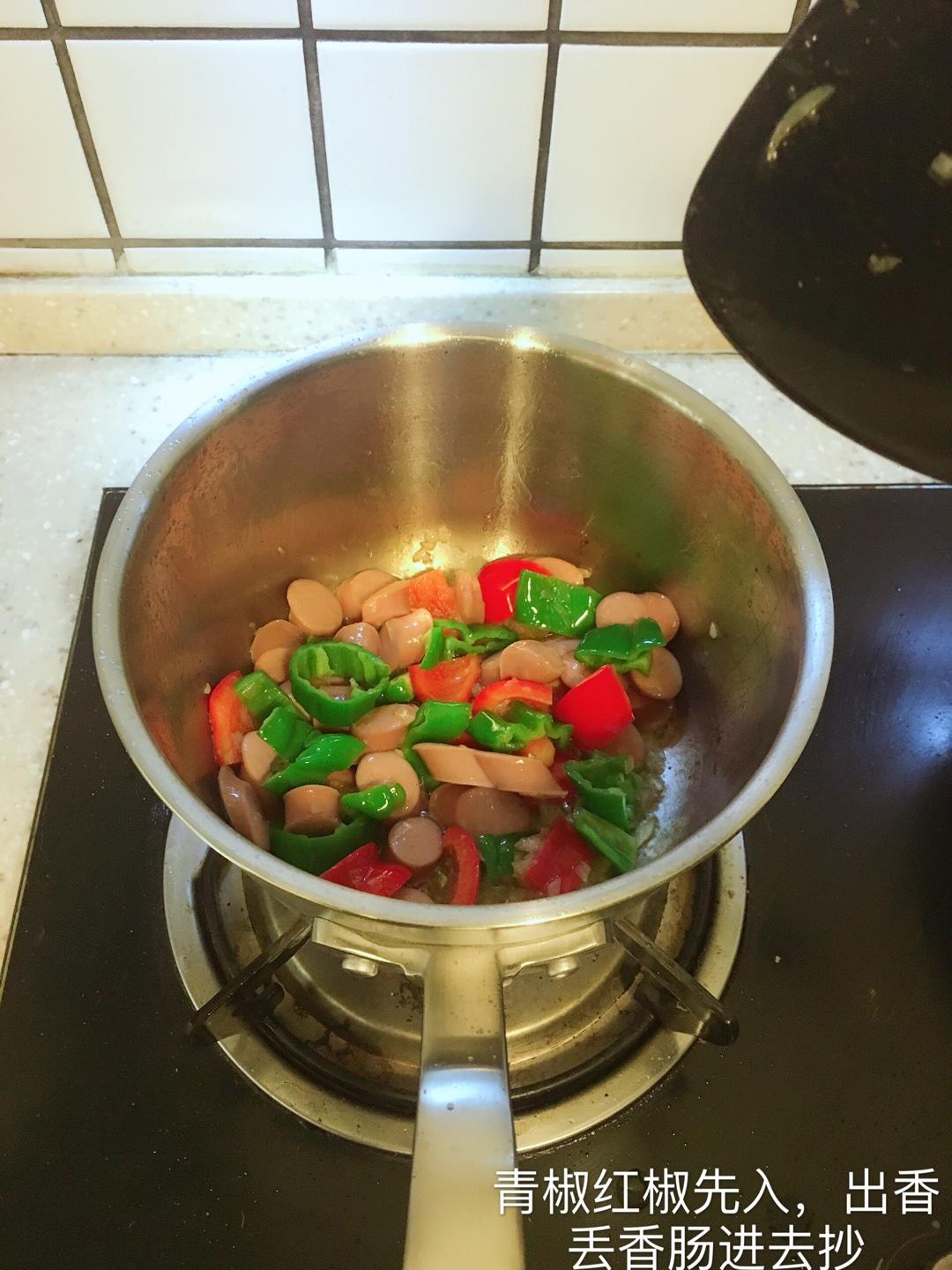 番茄香腸芝士焗飯的做法 步骤5