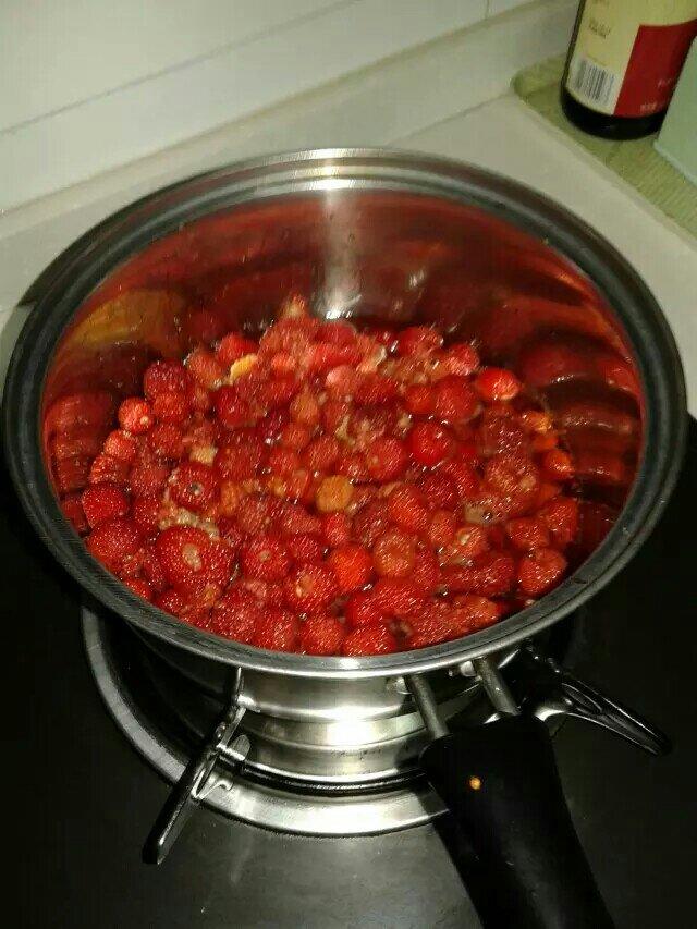 自制樹莓醬的做法 步骤3