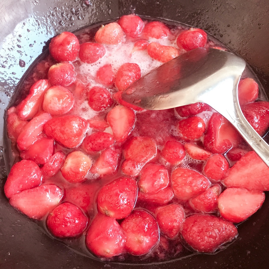 自制超大果粒草莓醬的做法 步骤5