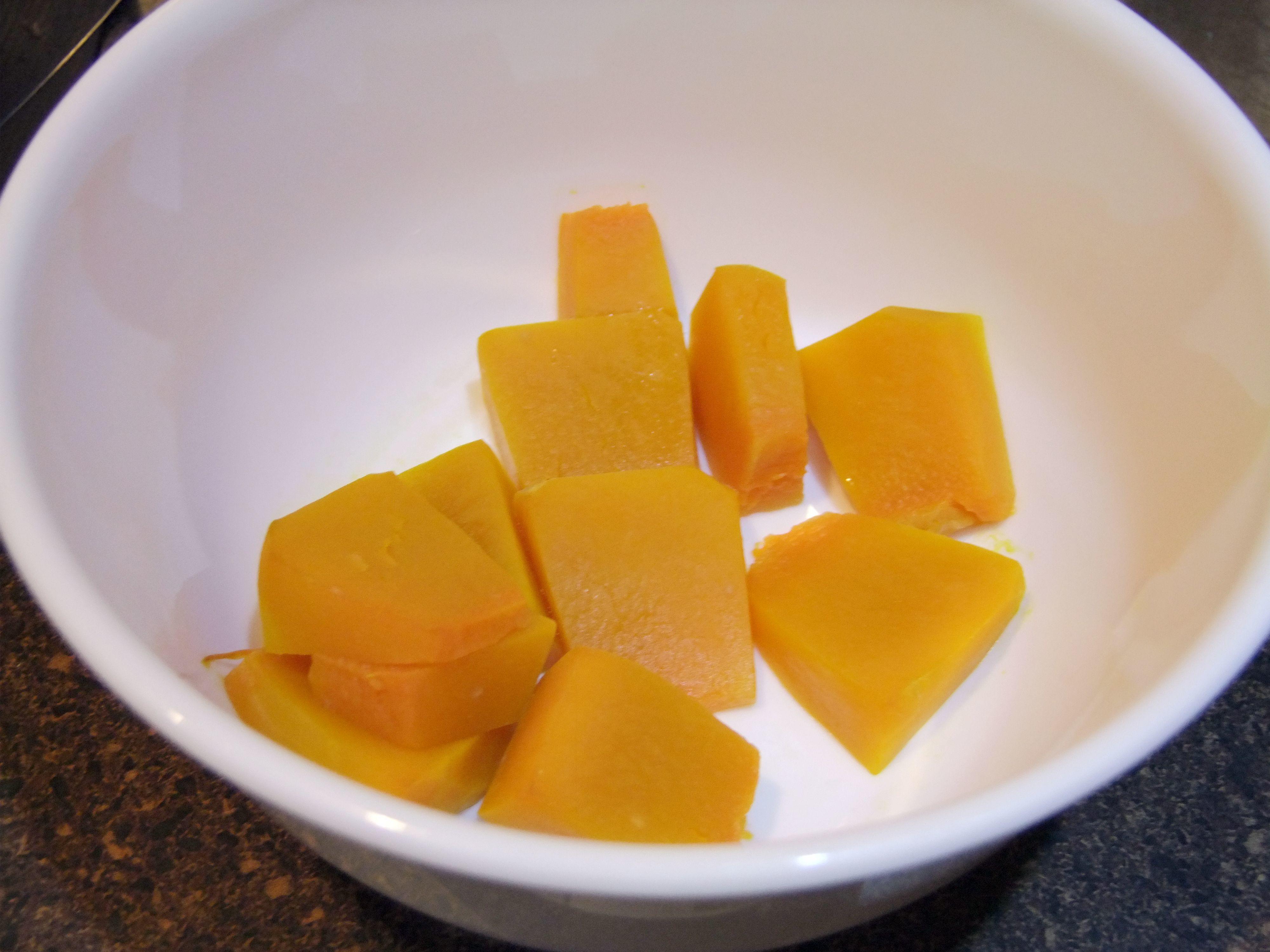 南洋美食 -- 南瓜九層糕 Pumpkin Kuih Lapis的做法 步骤3