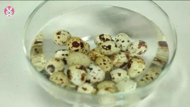【微體】祕製醬料配虎皮鵪鶉蛋的做法 步骤4