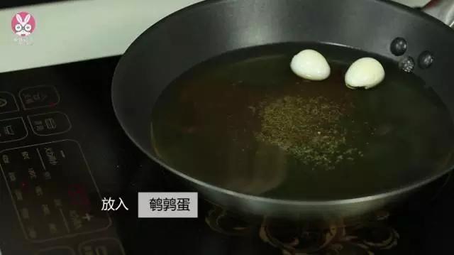 【微體】祕製醬料配虎皮鵪鶉蛋的做法 步骤6