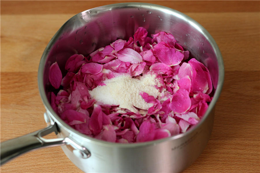 玫瑰花瓣醬的做法 步骤6