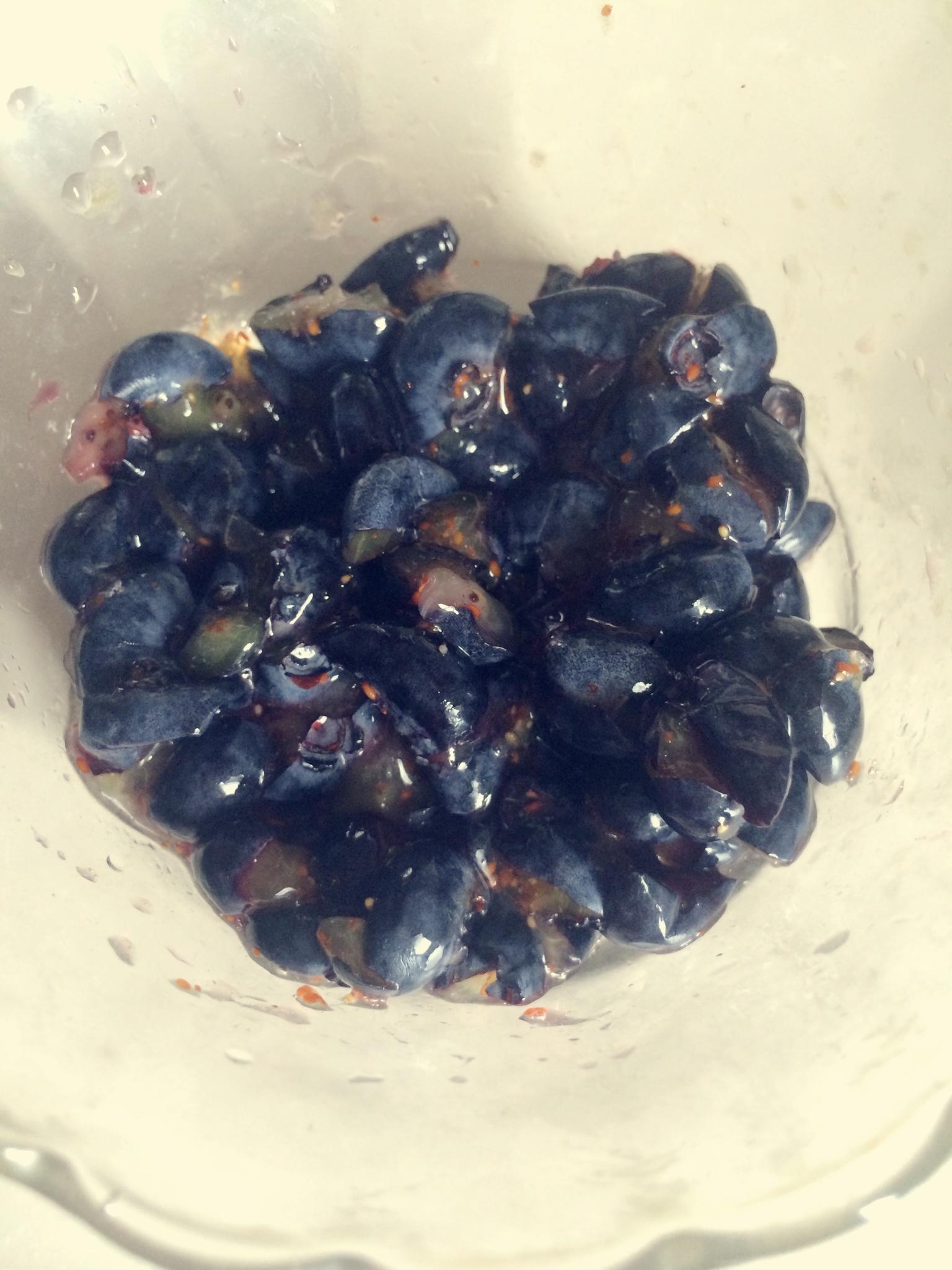 藍莓醬（微波版）的做法 步骤2