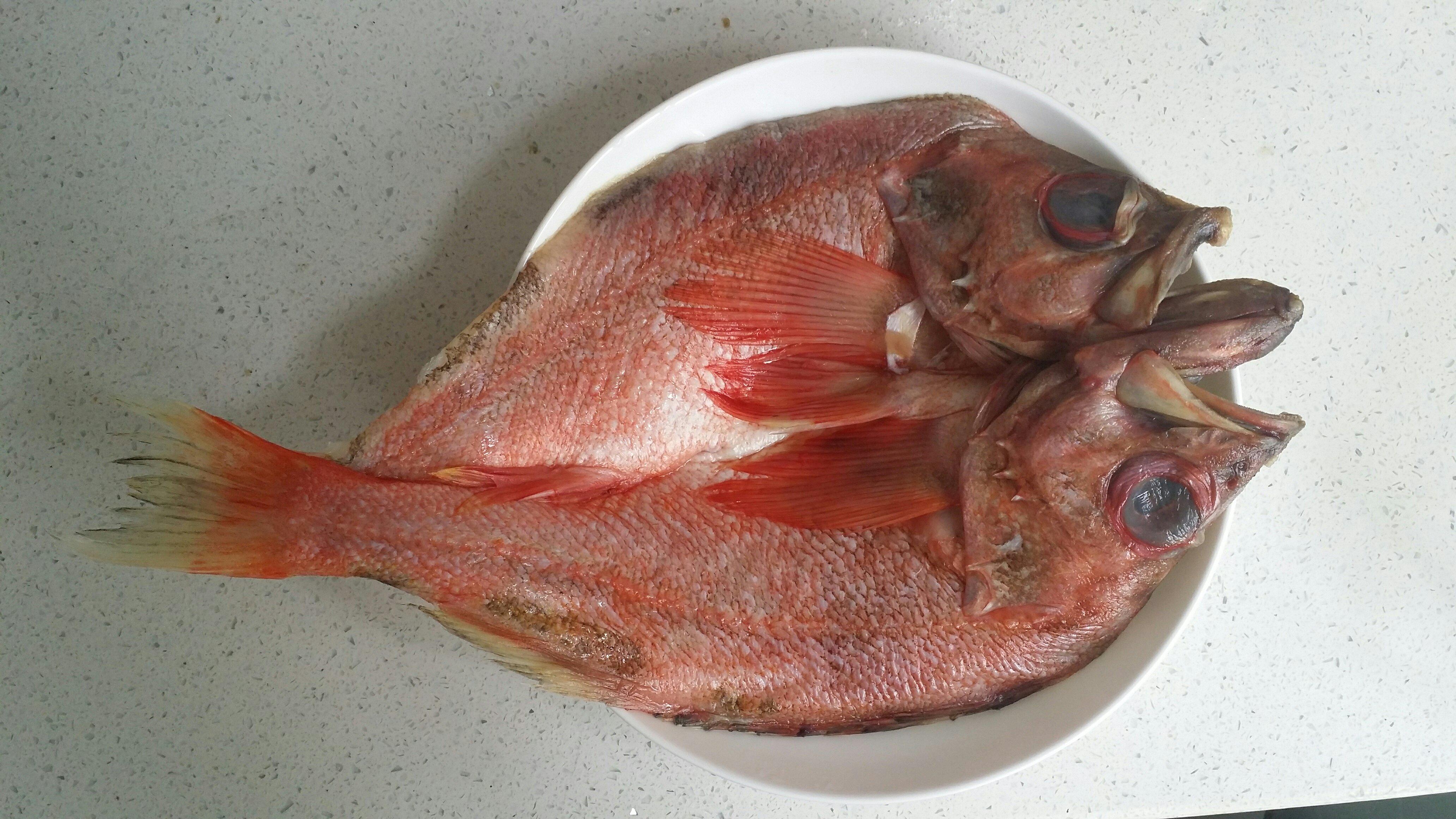 清蒸紅魚的做法 步骤1