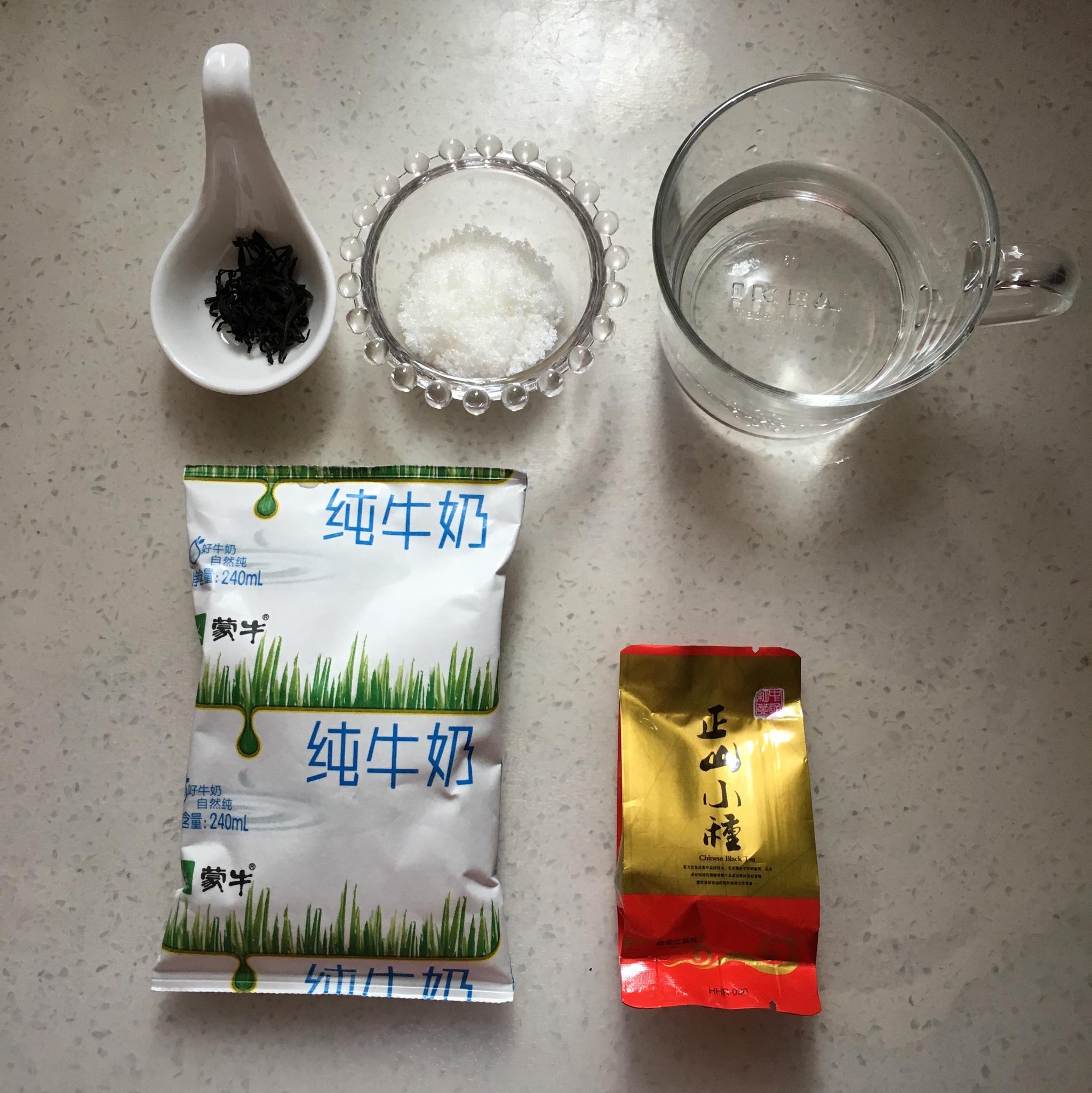 自制奶茶的做法 步骤1
