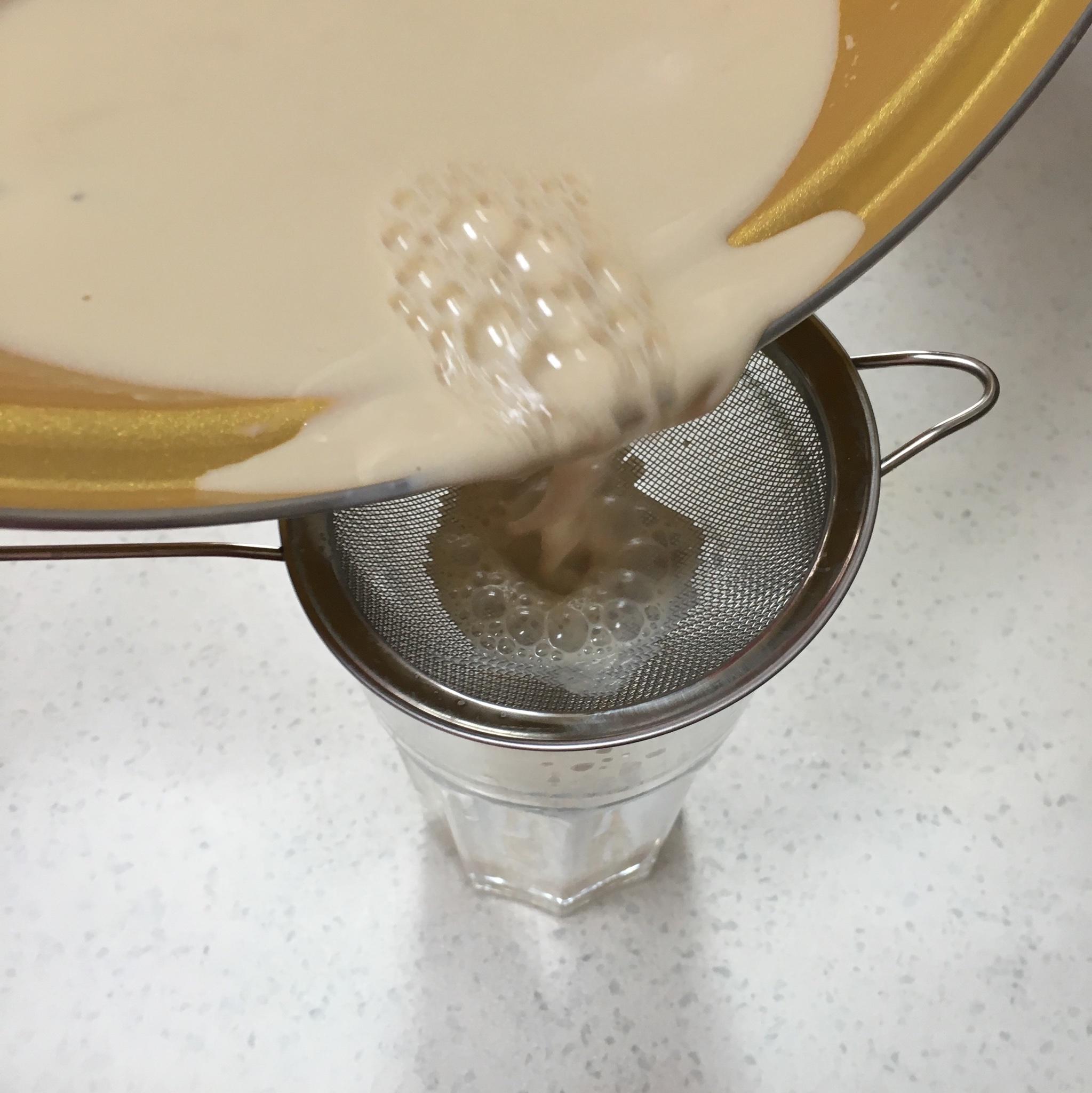 自制奶茶的做法 步骤7
