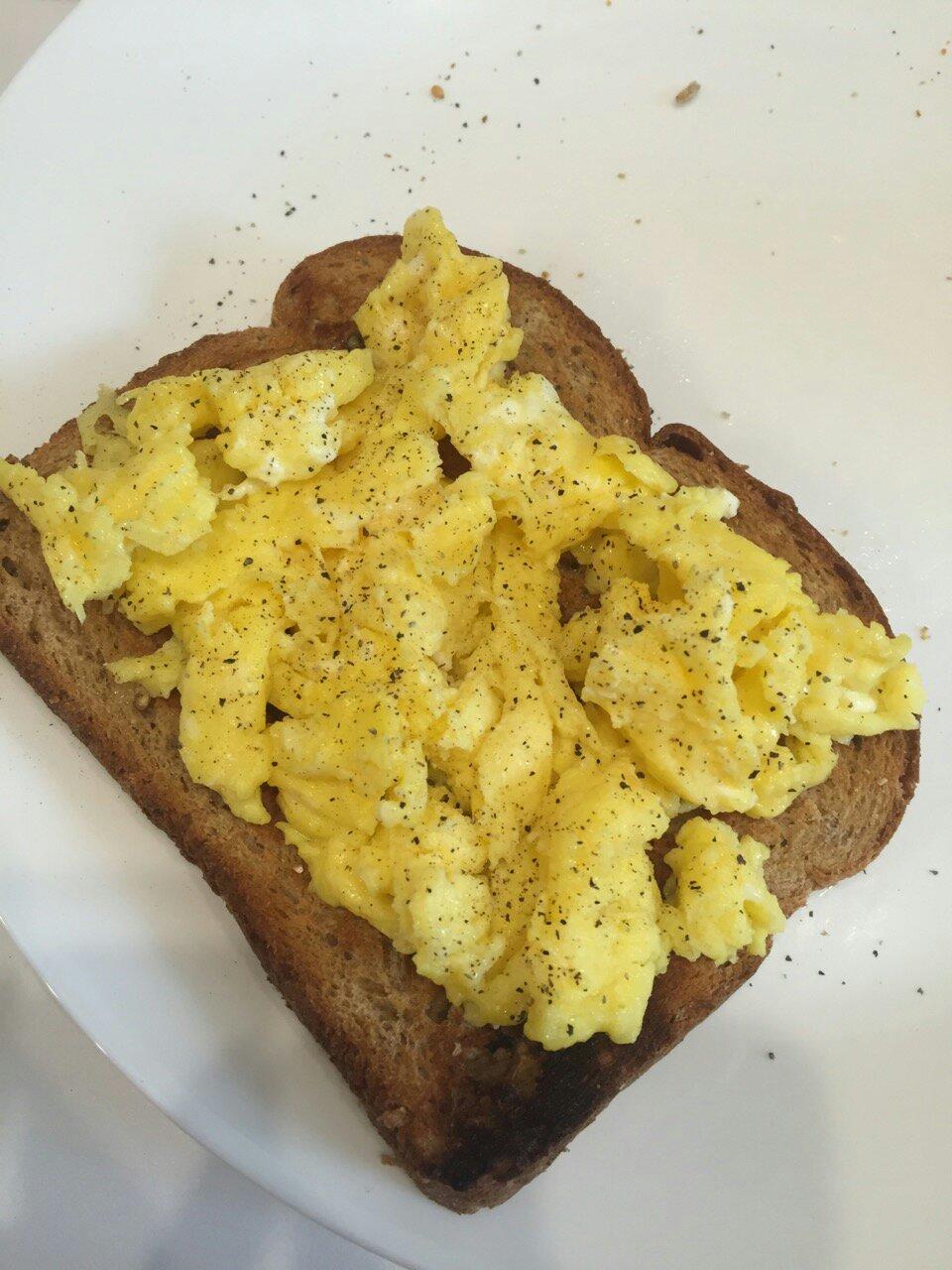 早餐 不一樣的炒蛋 不一樣的早晨的做法 步骤4