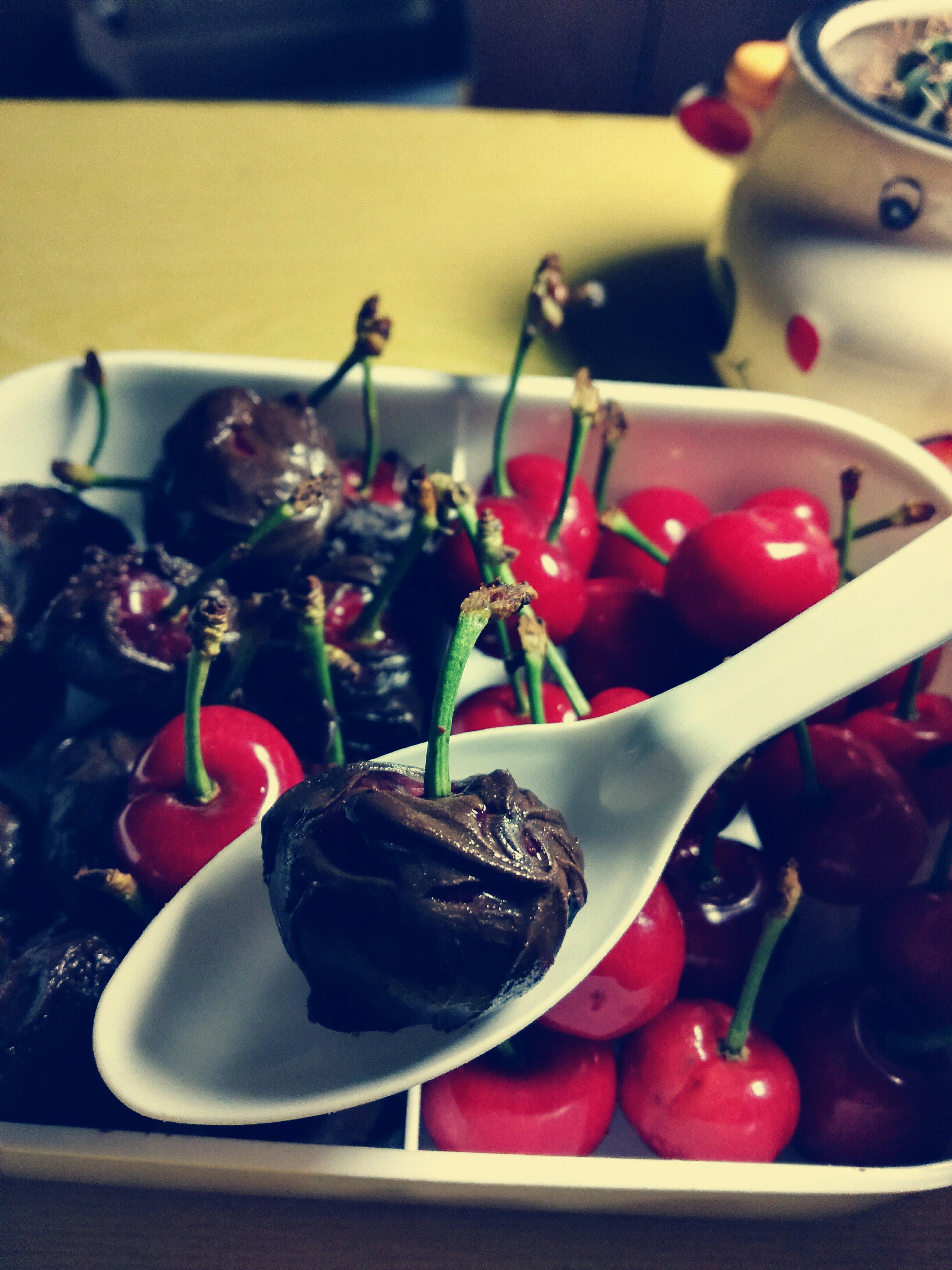 玩轉宿舍 • 櫻桃巧克力的做法 步骤2