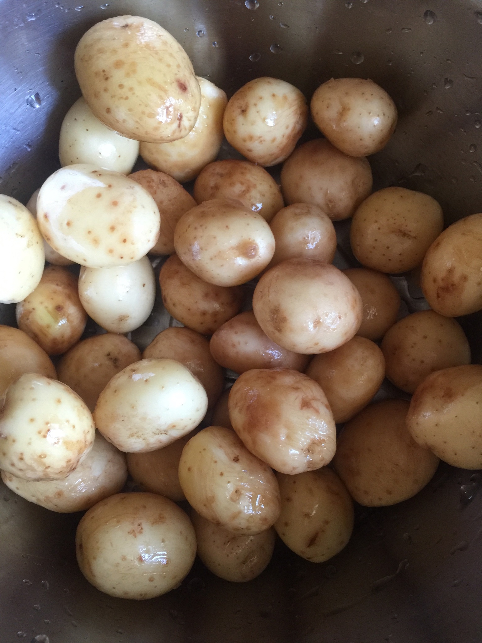 孜然香辣煎小土豆的做法 步骤1