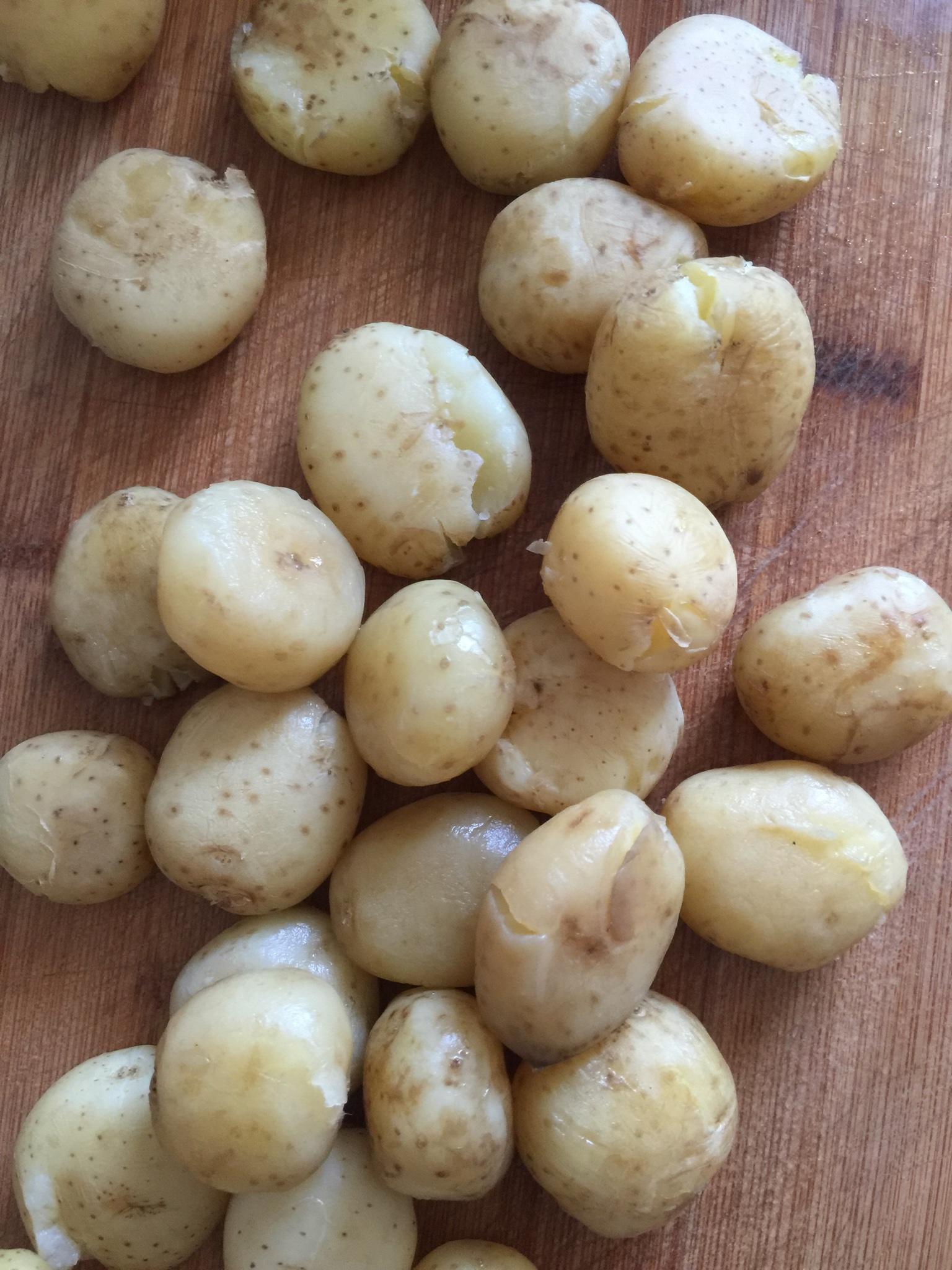 孜然香辣煎小土豆的做法 步骤2