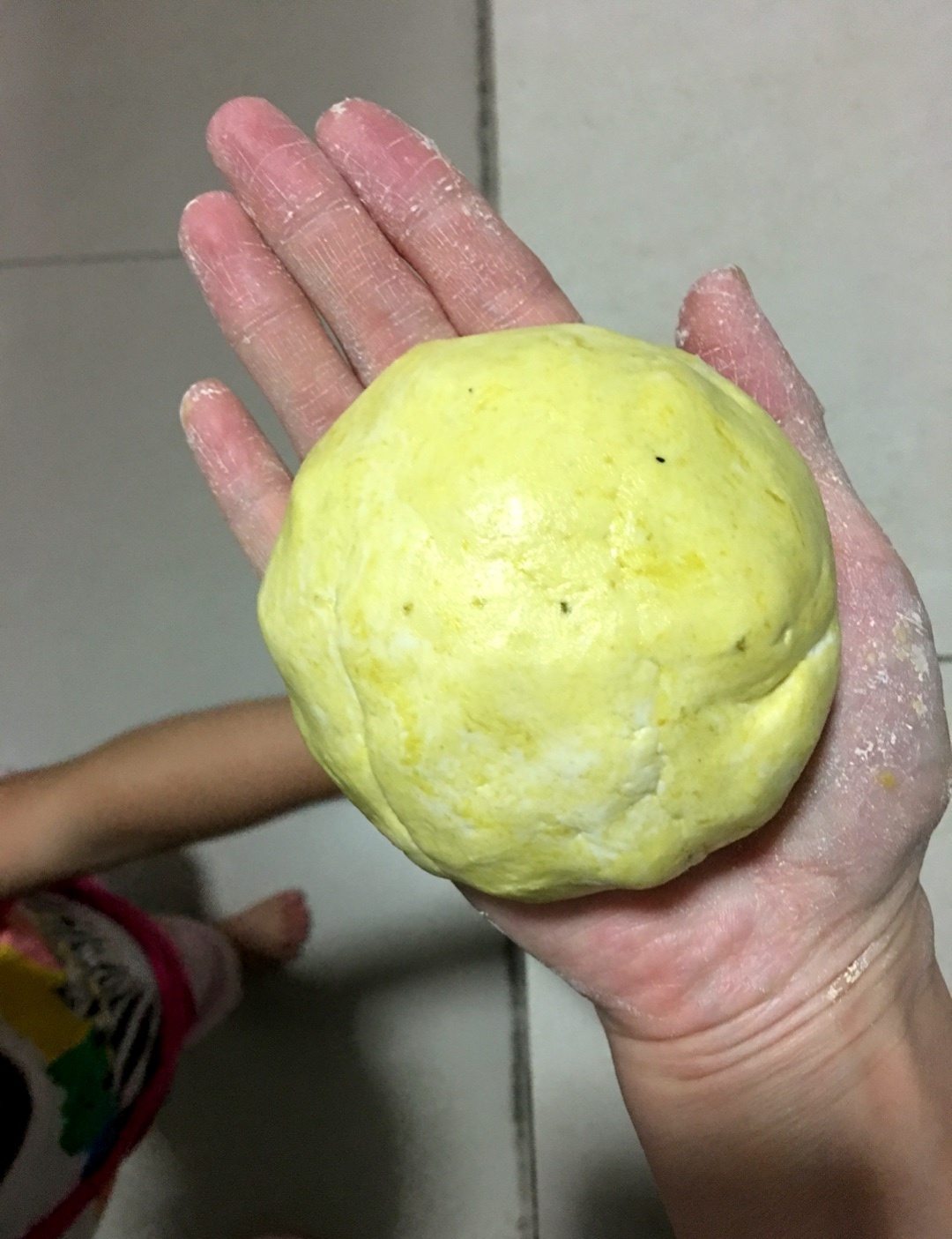 寶寶輔食之南瓜椰蓉糯米餅的做法 步骤2