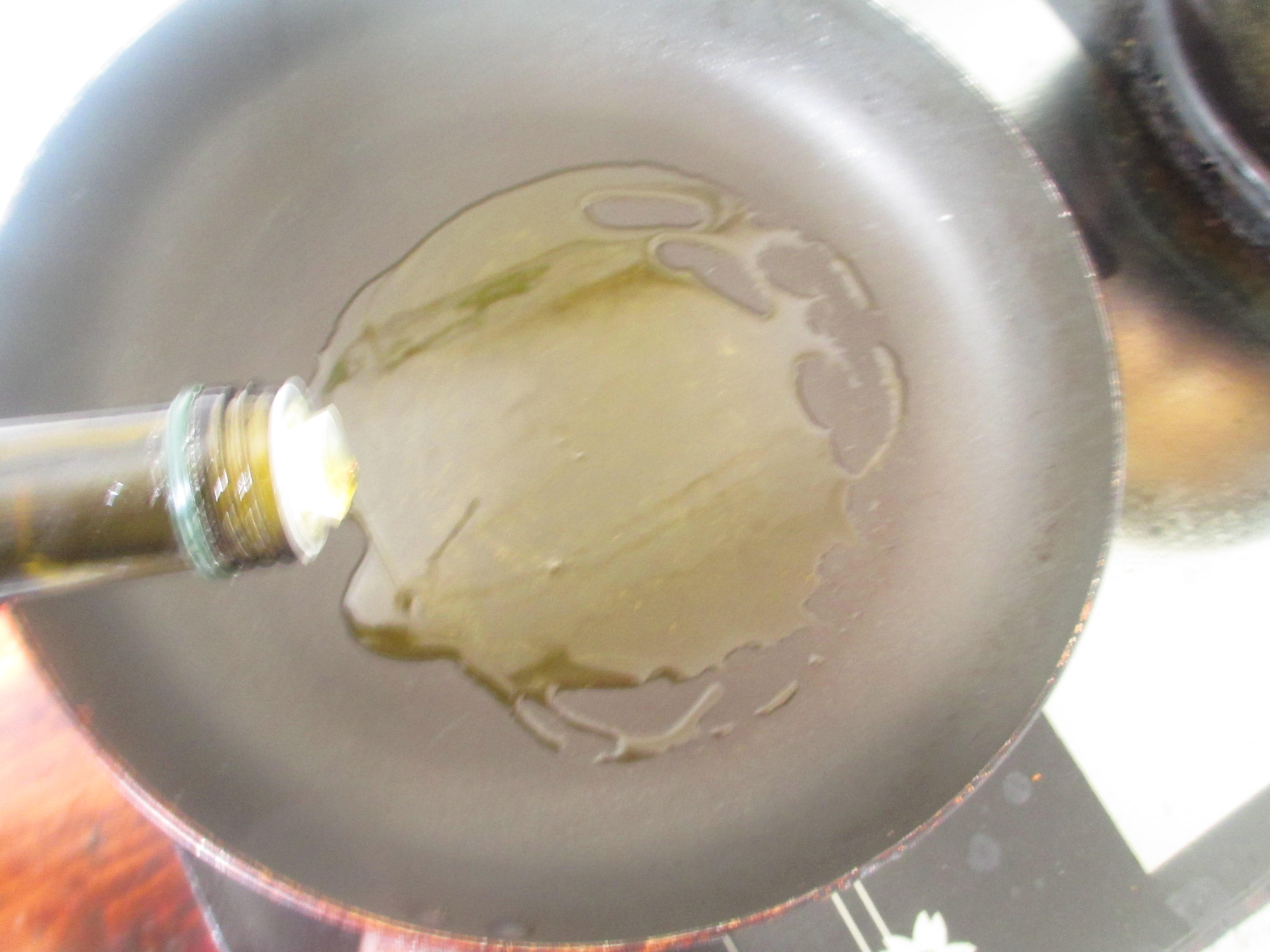 中西合璧的川味油潑藕丁義大利涼麪的做法 步骤3