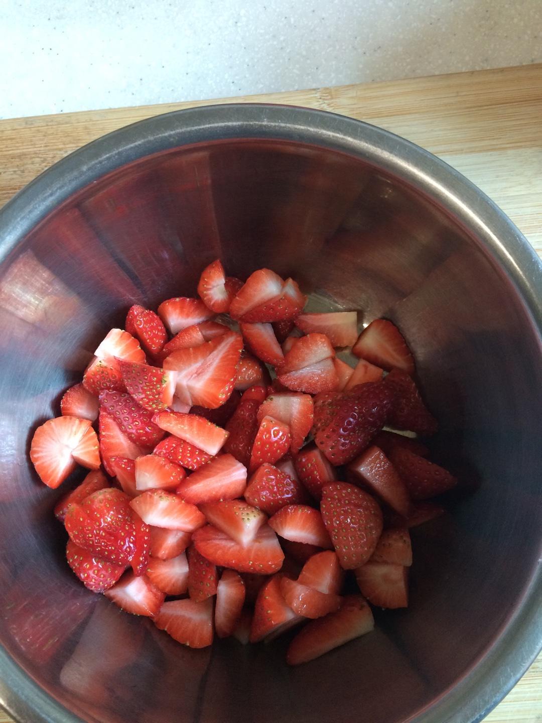 草莓醬（重甜和酸甜）的做法 步骤2