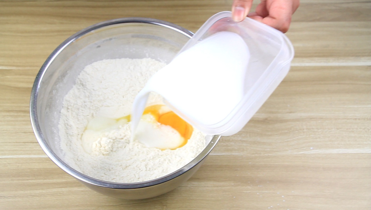 Bakingpie-中式花捲麪包&香腸沙拉包的做法 步骤2