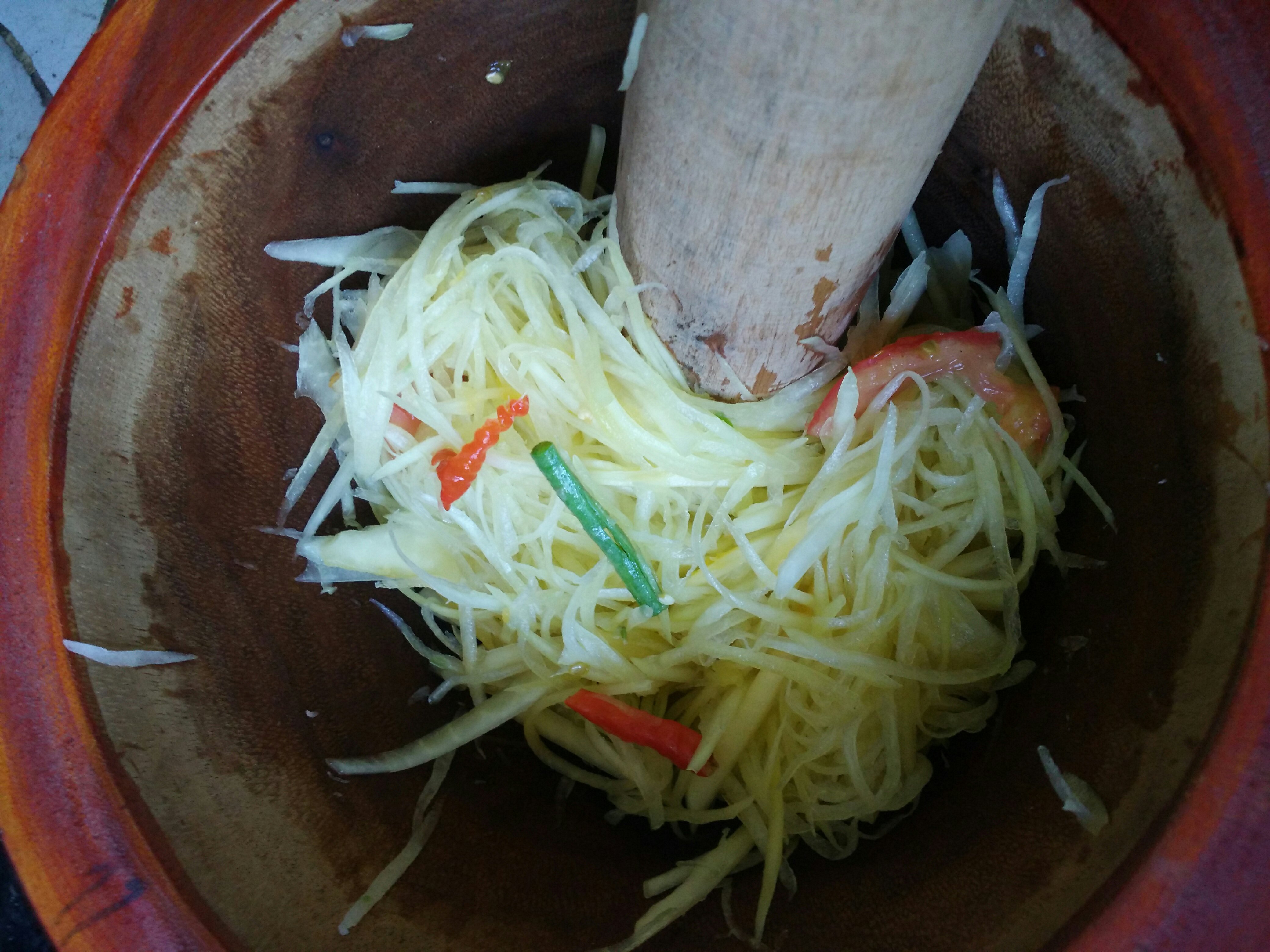 舂青木瓜（泰式青木瓜沙拉）的做法 步骤4