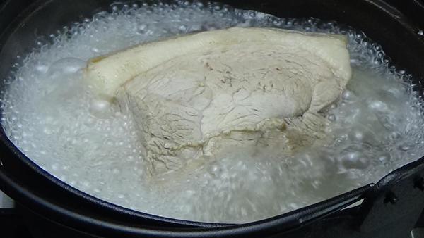 【44期】蒜泥白肉的做法的做法 步骤2