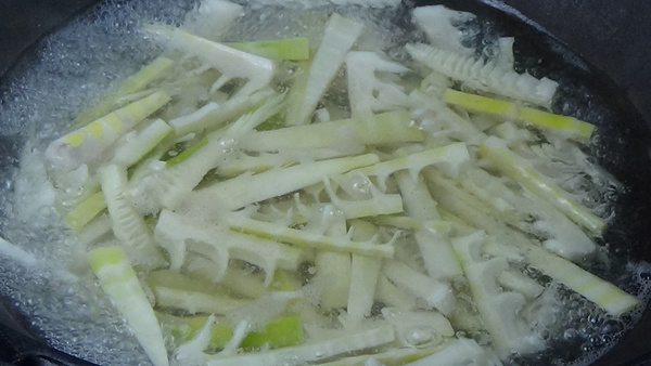 【43期】南川方竹筍 白油筍片 泡椒筍條的做法的做法 步骤6