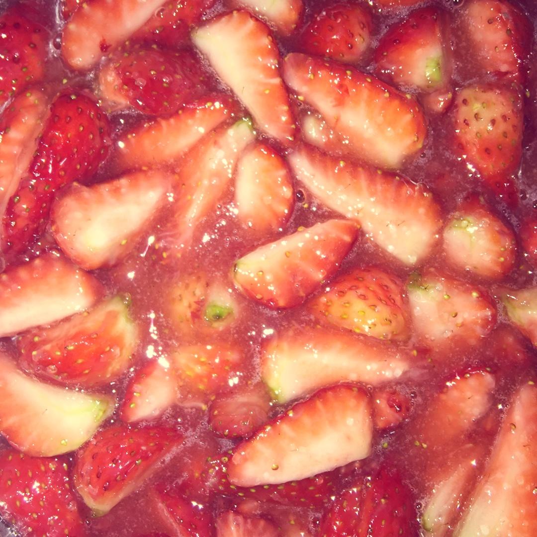 自制大顆粒草莓果醬（分享自曼食曼語的方子）的做法 步骤3