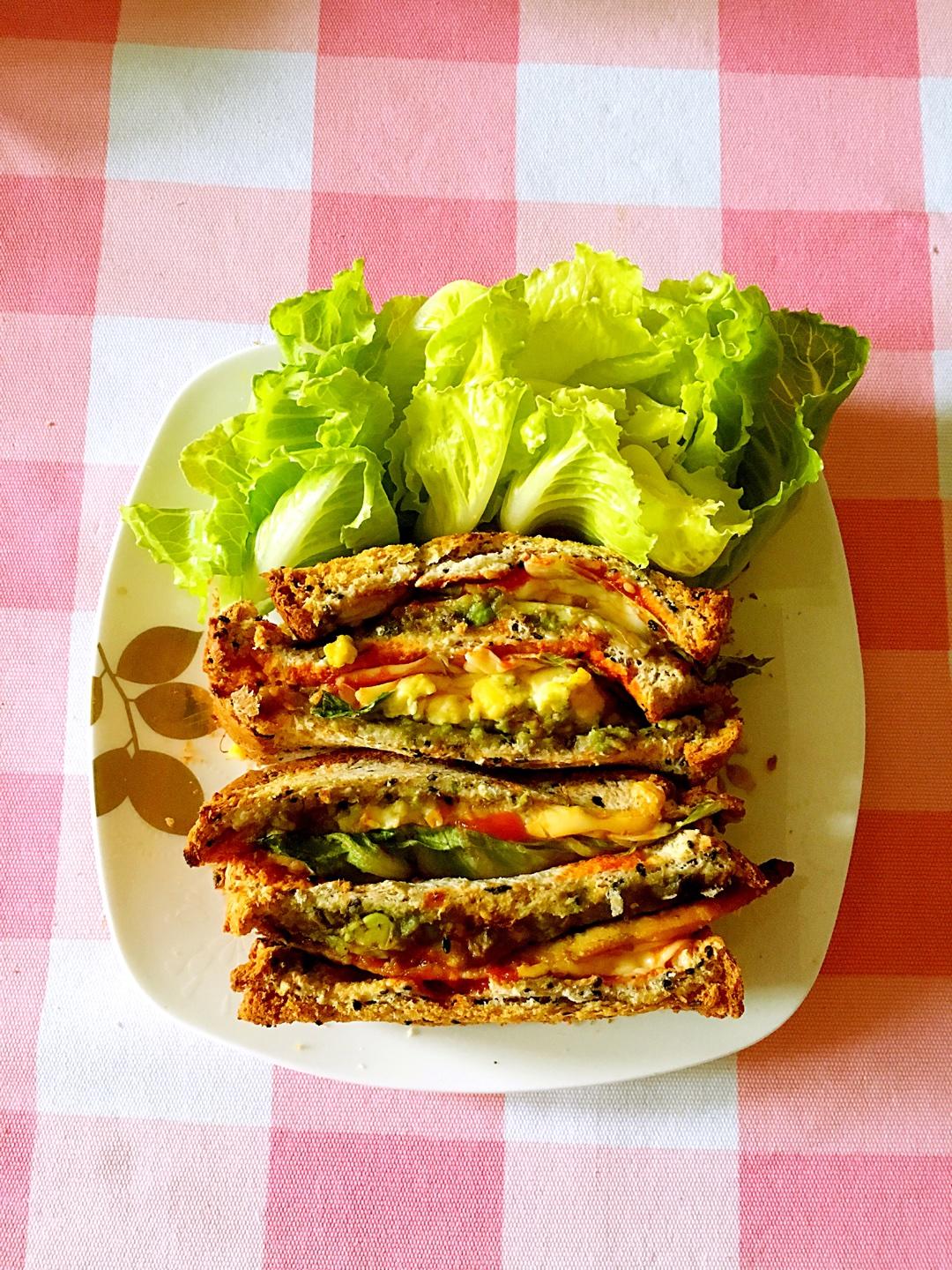 日式烤肉牛油果三明治的做法 步骤7