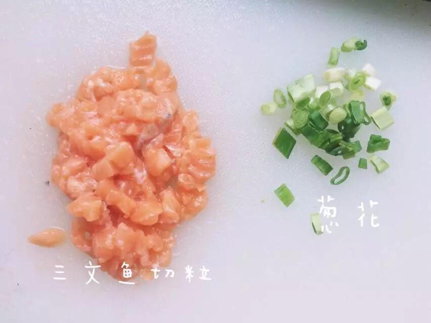 三文魚黃瓜土豆餅的做法 步骤1
