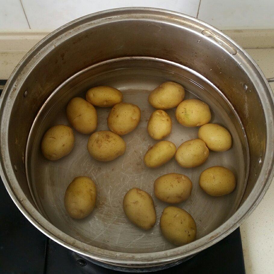 孜然小土豆的做法 步骤2