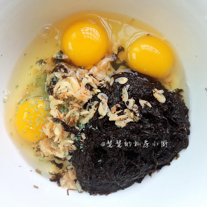 紫菜蝦米煎蛋的做法 步骤1