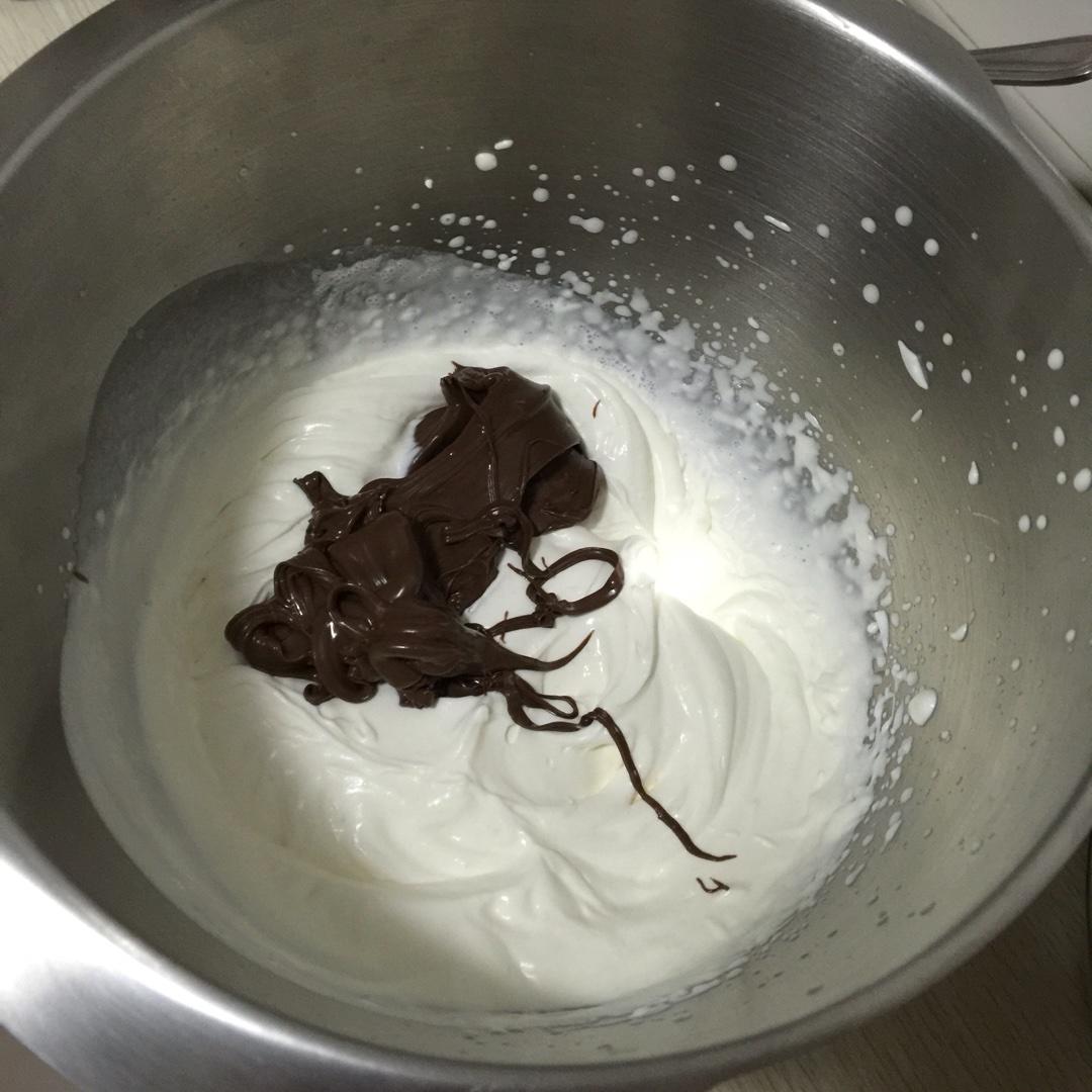 榛子巧克力冰淇淋的做法 步骤5