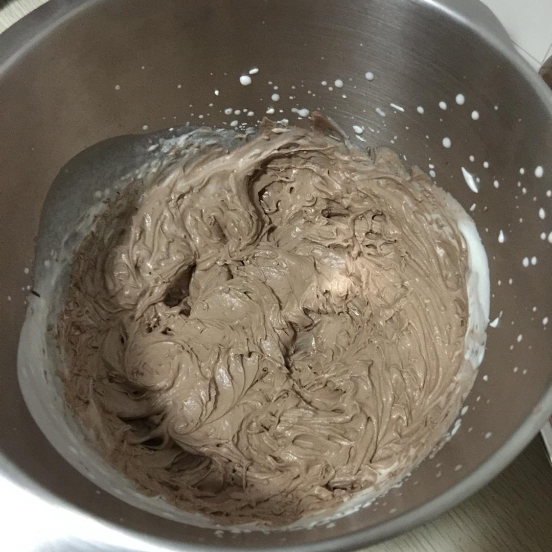 榛子巧克力冰淇淋的做法 步骤6