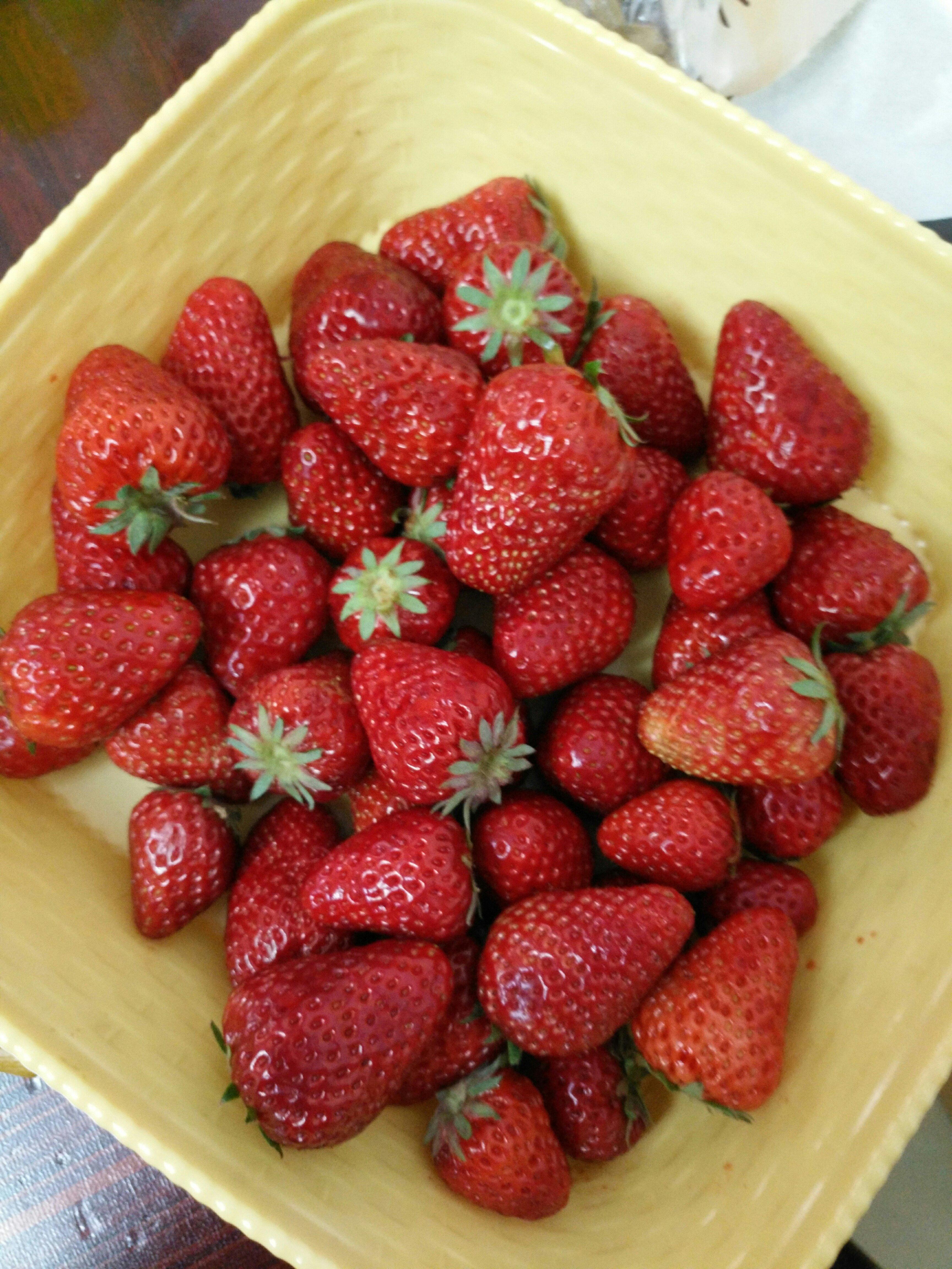 自制新鮮草莓果醬的做法 步骤1