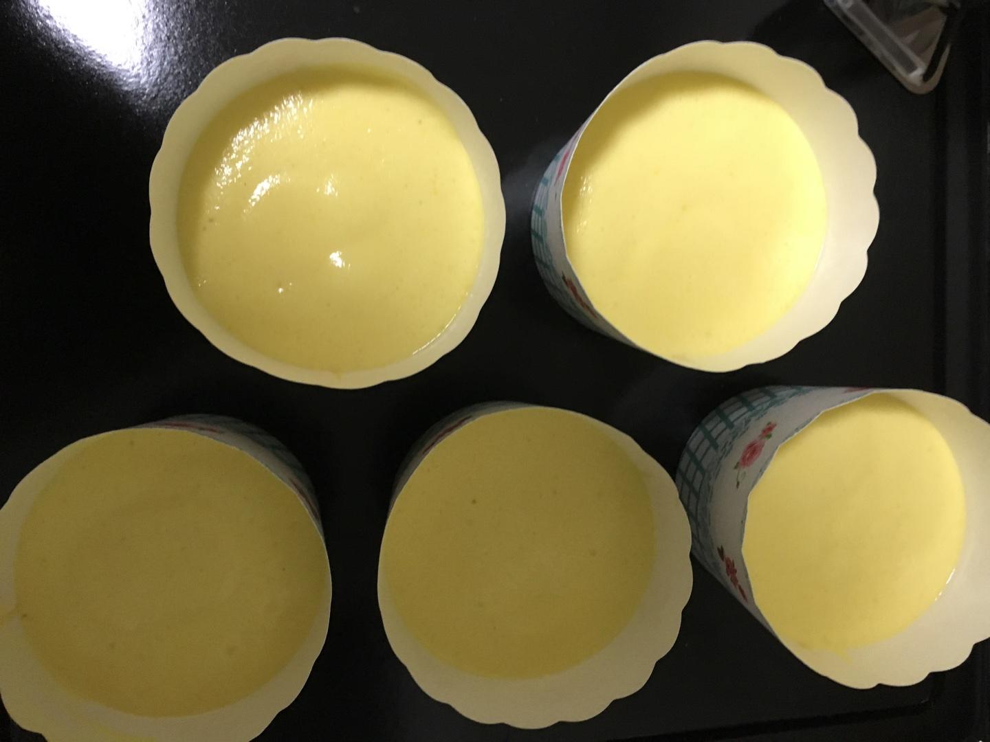 無油酸奶杯子蛋糕的做法 步骤5
