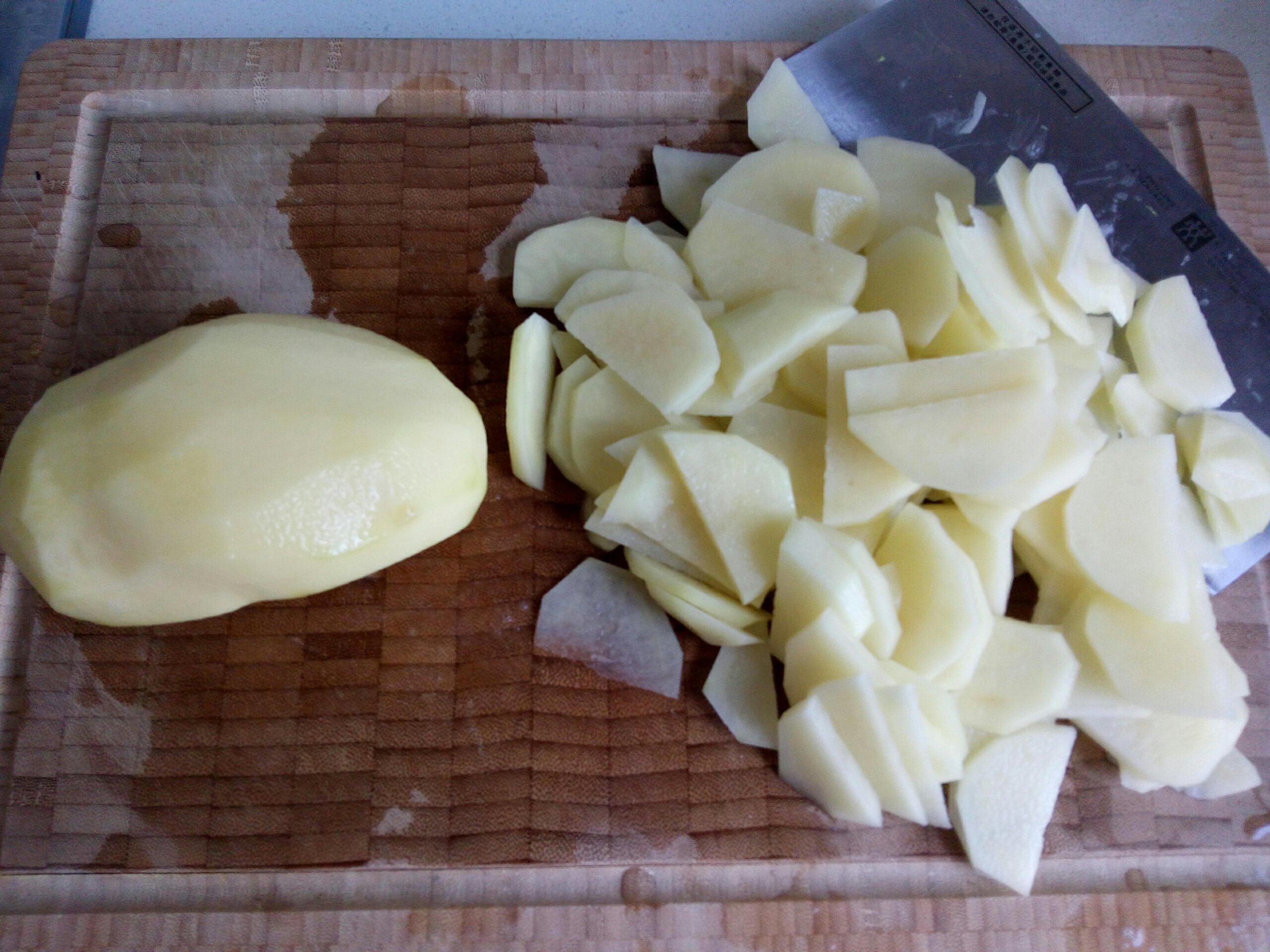 孜然土豆片的做法 步骤1