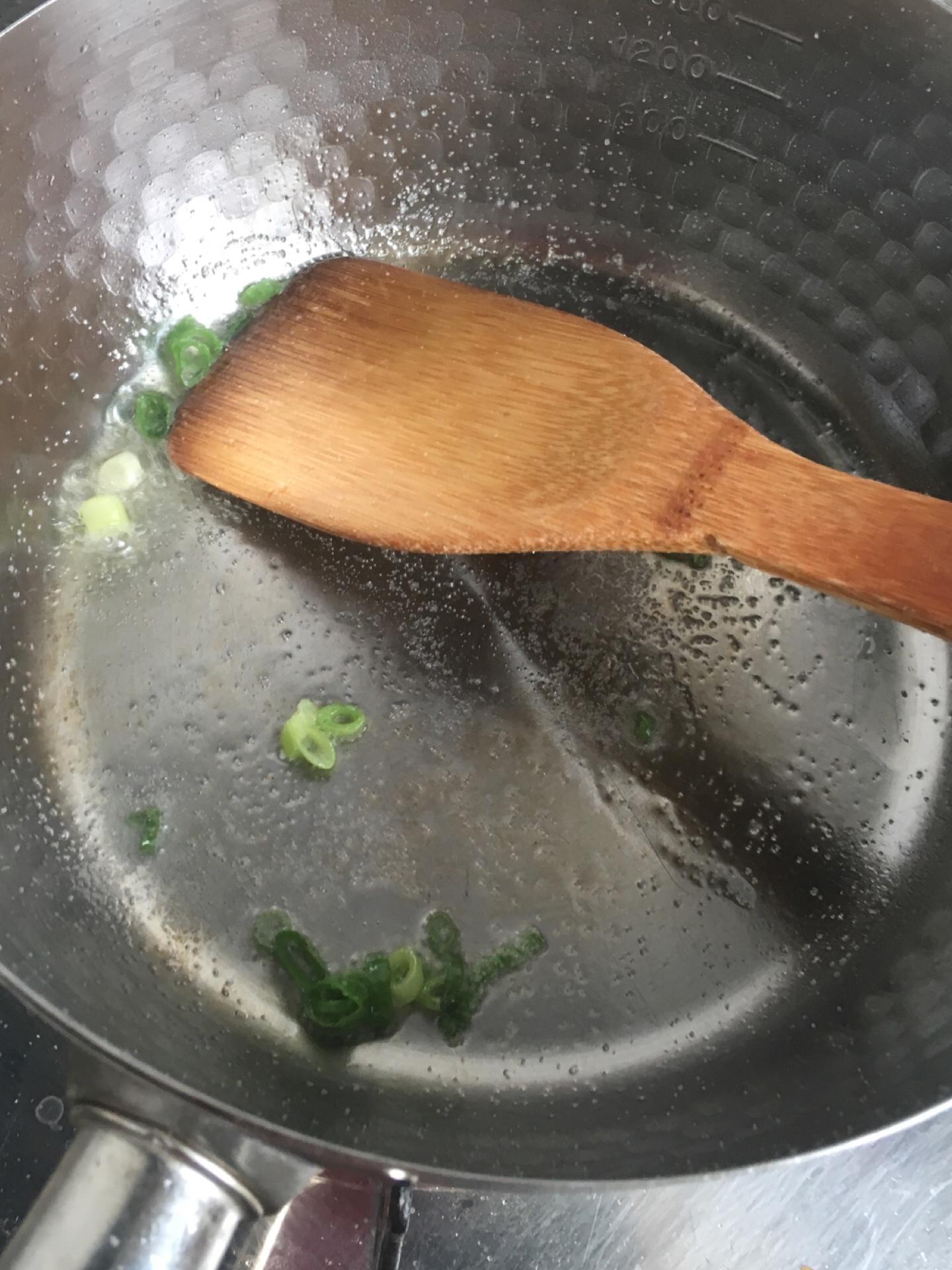 溫馨一鍋混湯麪的做法 步骤2