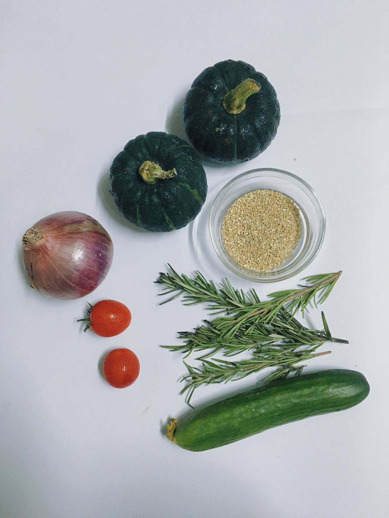 小南瓜盅烤藜麥的做法 步骤1