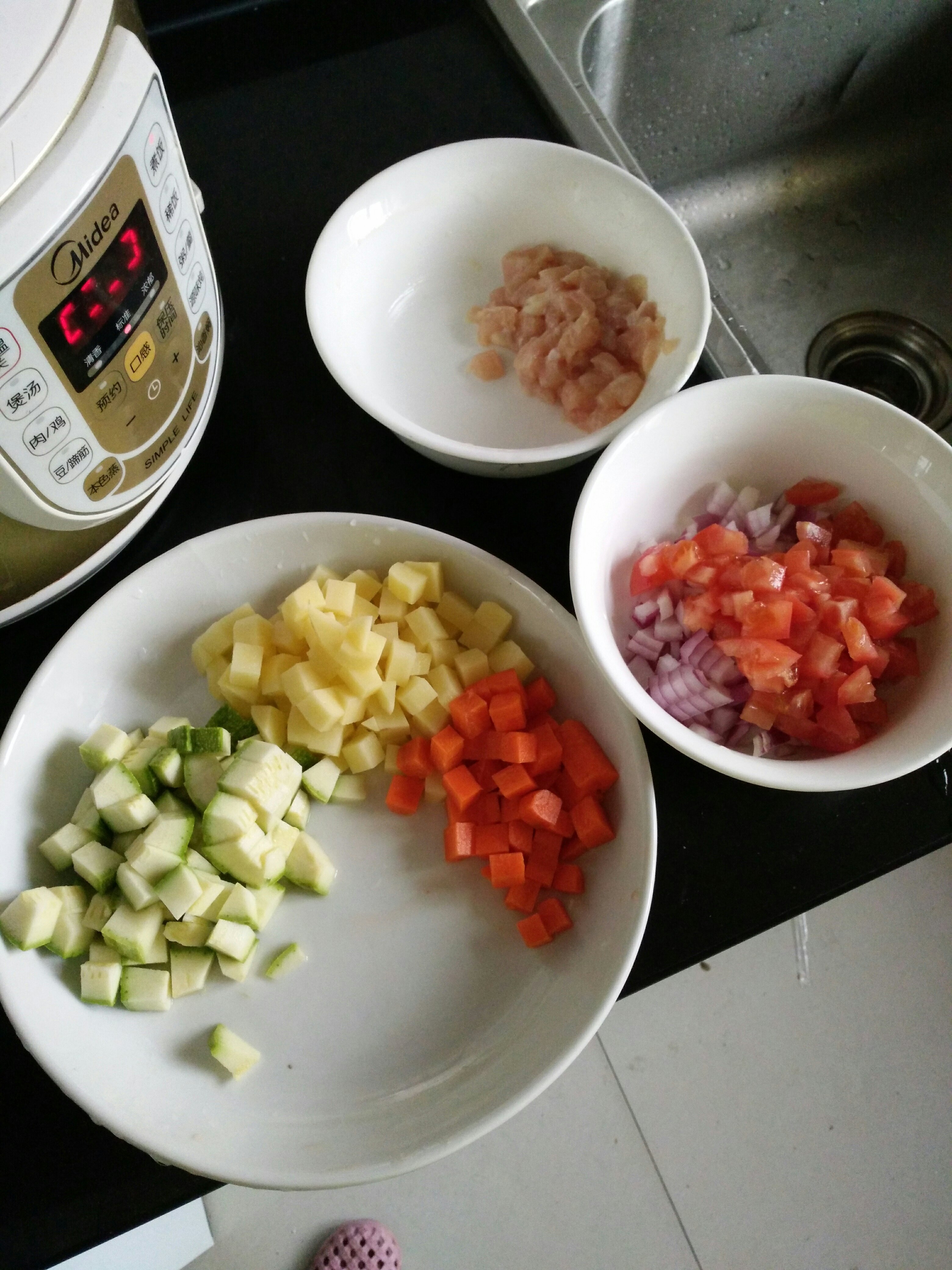 茄汁雞丁拌飯的做法 步骤1