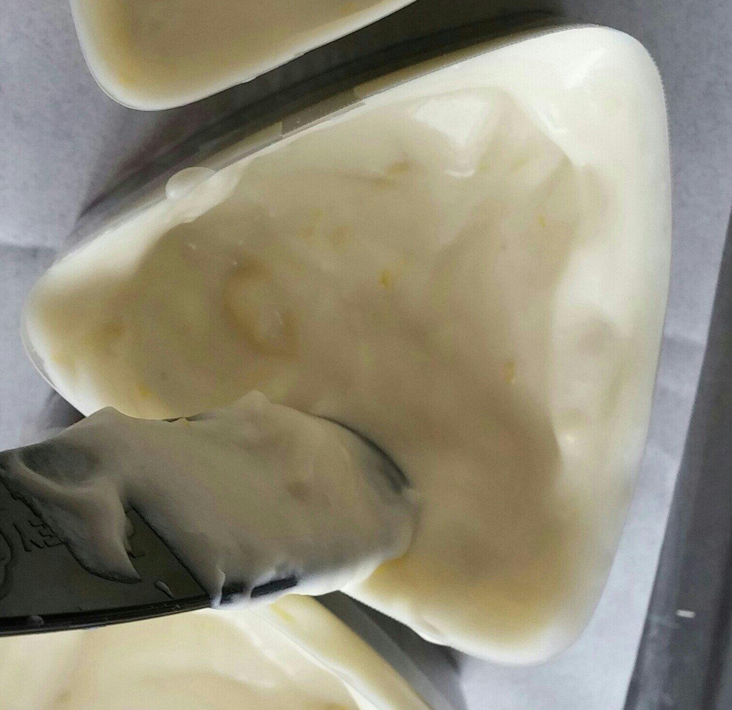 檸檬凍霜(白巧克力慕斯)一一熊谷裕子的做法 步骤8