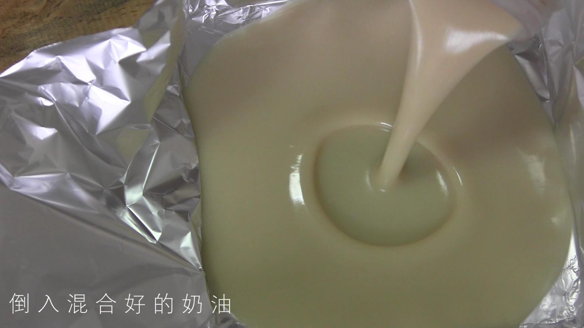 【奶類食驗】自制歐式黃油/發酵黃油（附打發黃油）的做法 步骤6