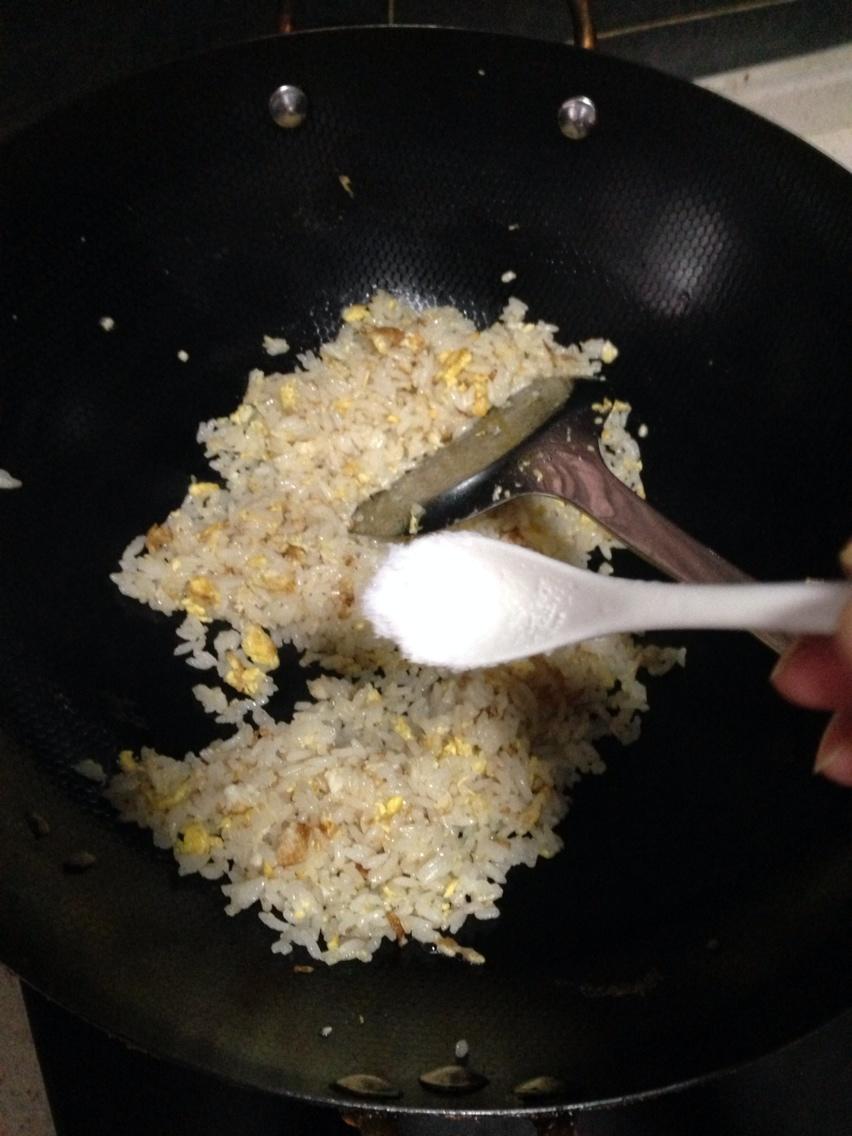 咖哩炒飯的做法 步骤3