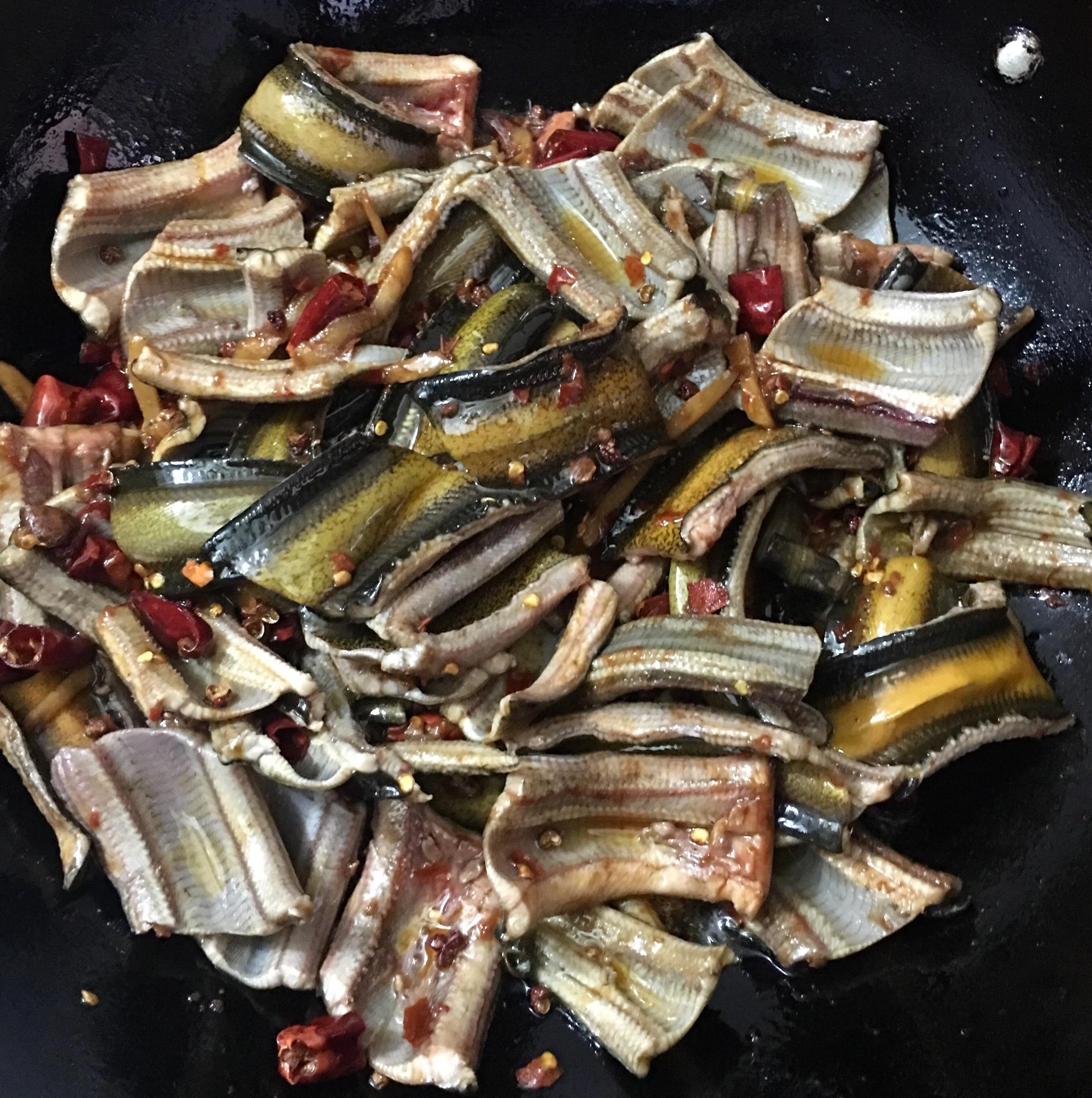 紅燒鱔魚的做法 步骤5