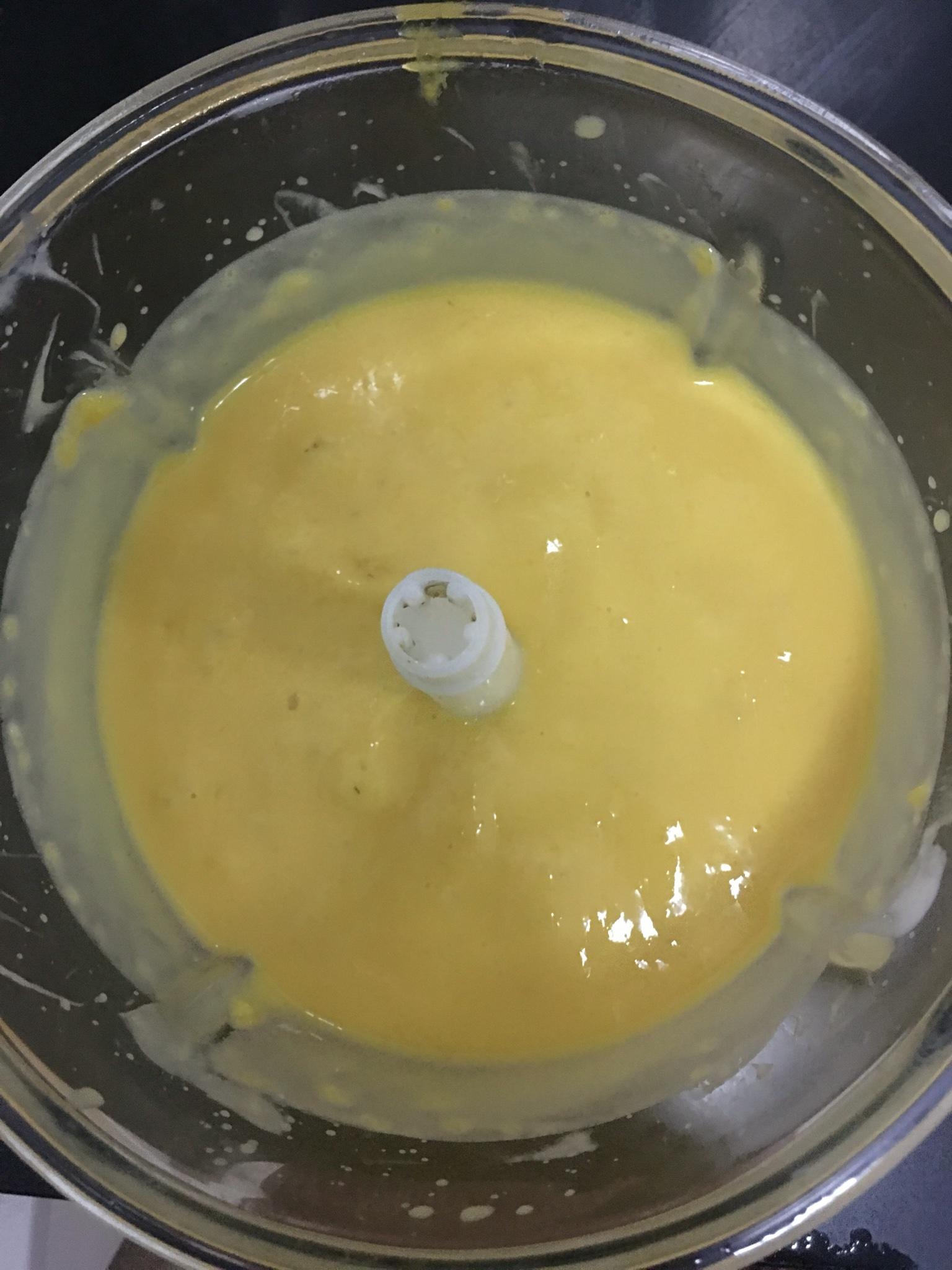 芒果酸奶慕斯的做法 步骤2