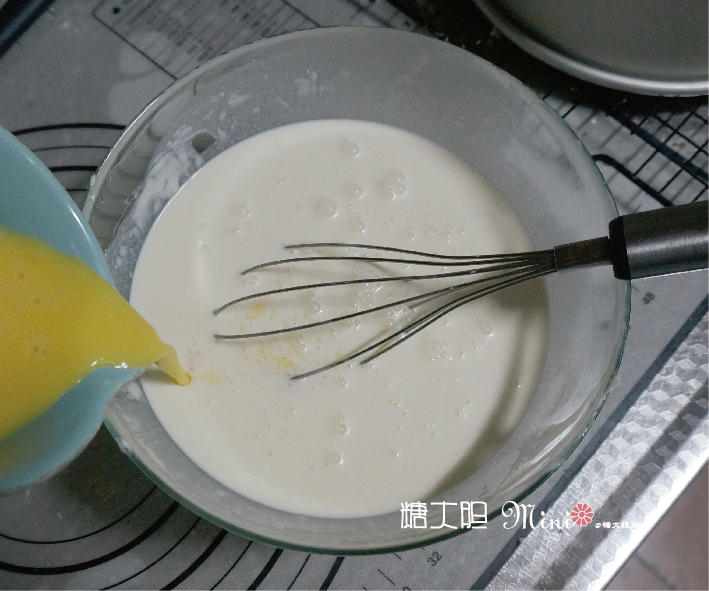 經典乳酪布丁——細膩、濃郁到讓你恨不得添瓶的做法 步骤4