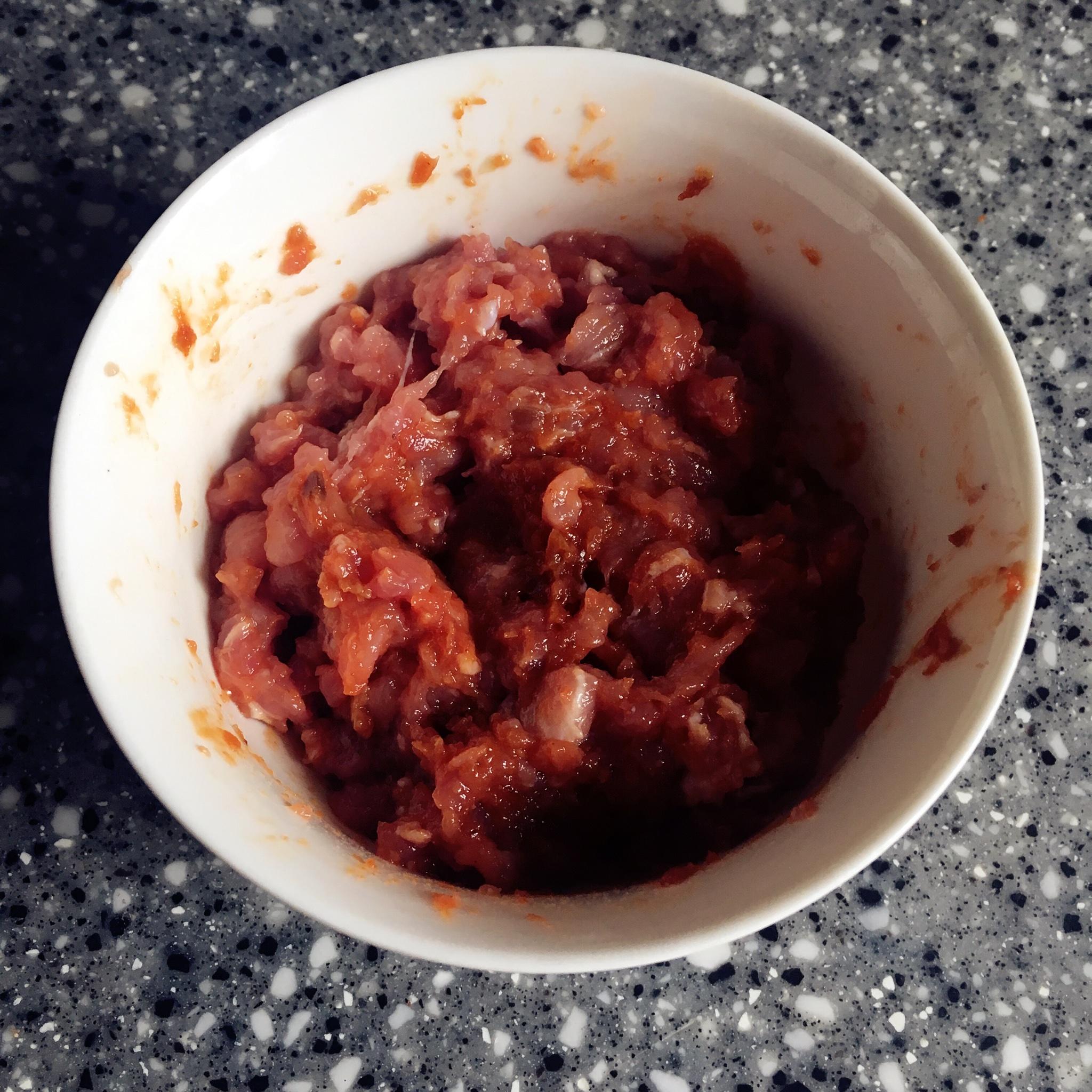 雙椒肉醬拌麪的做法 步骤2