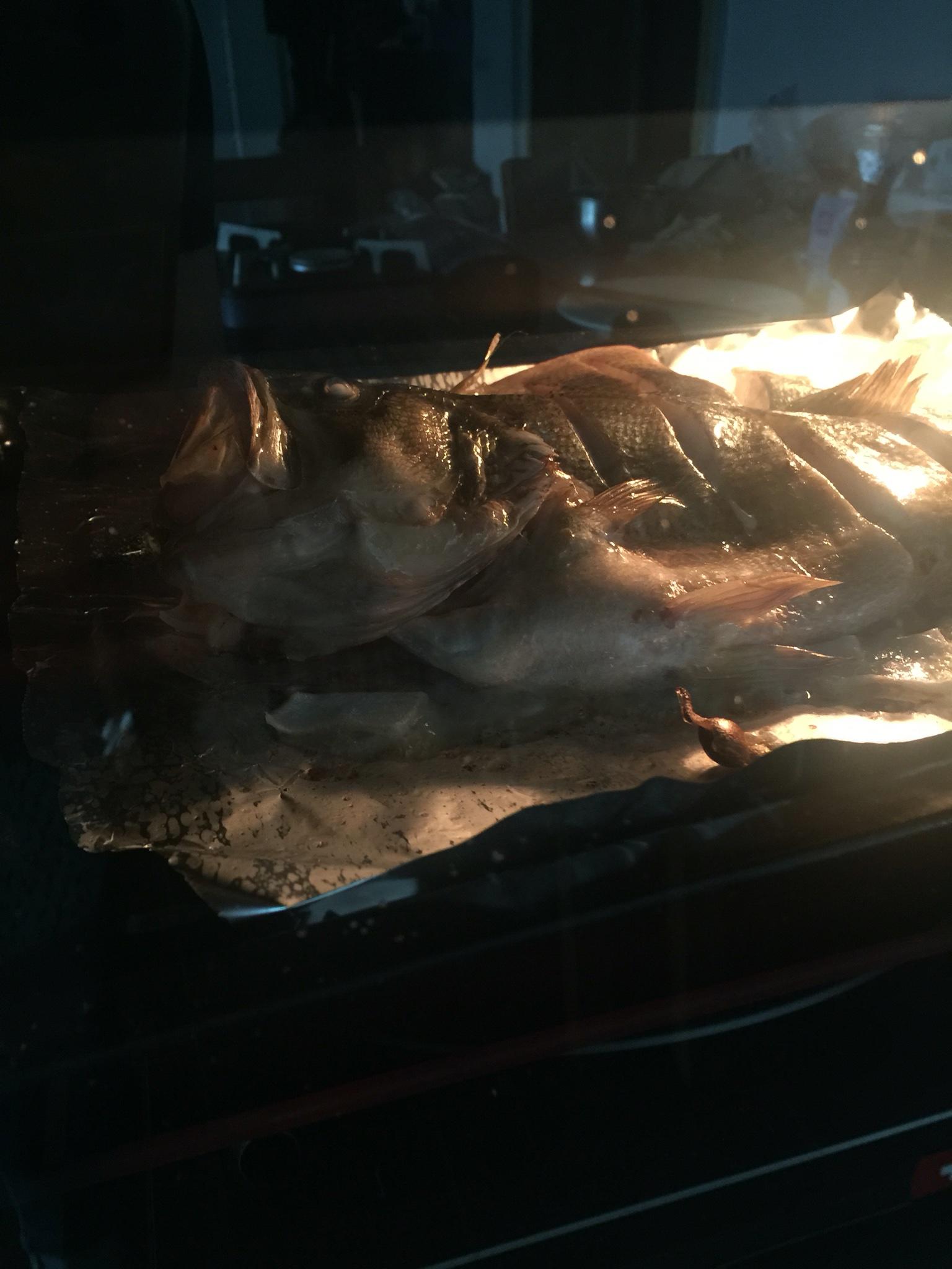 豆豉蒜香烤鱸魚的做法 步骤2