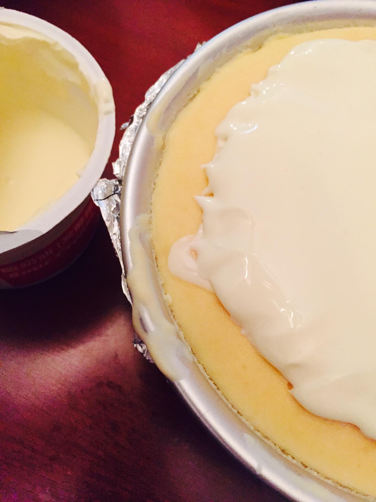 紅豆白巧克力凍酸奶重乳酪芝士蛋糕的做法 步骤9