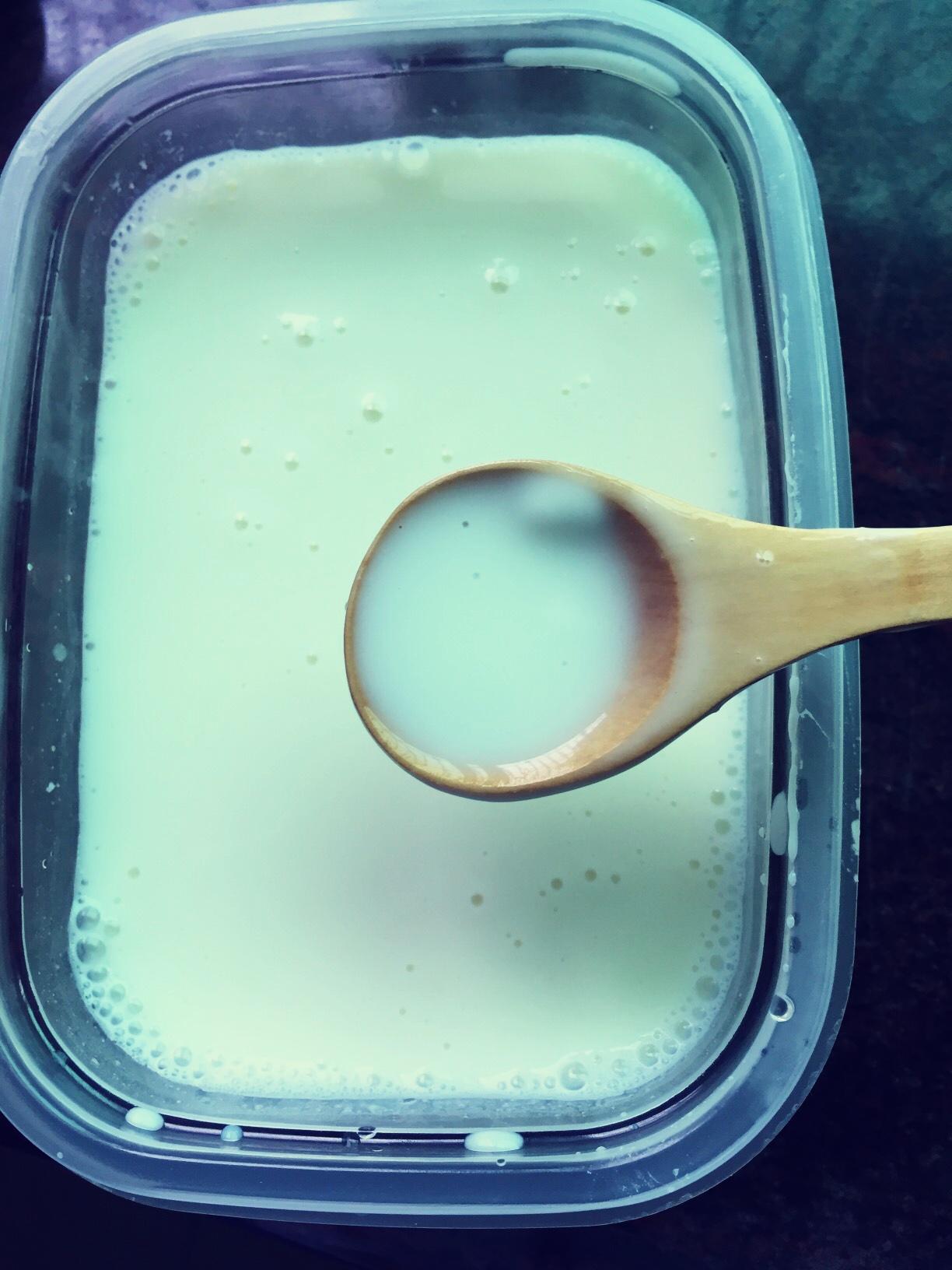 自制酸奶（烤箱版）的做法 步骤2